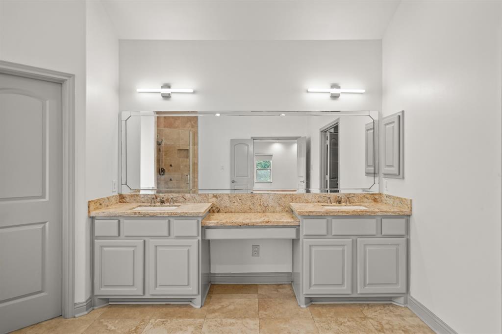 Houston, Texas, 77096, United States, 4 Bedrooms Bedrooms, ,6 BathroomsBathrooms,Residential,For Sale,1827201