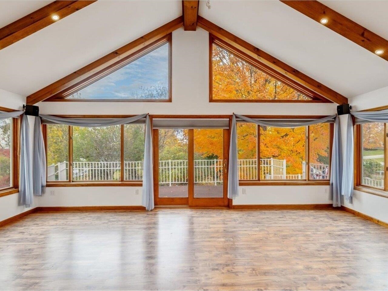 St. Albans Town, Vermont, 05478, United States, 4 Bedrooms Bedrooms, ,3 BathroomsBathrooms,Residential,For Sale,1970422