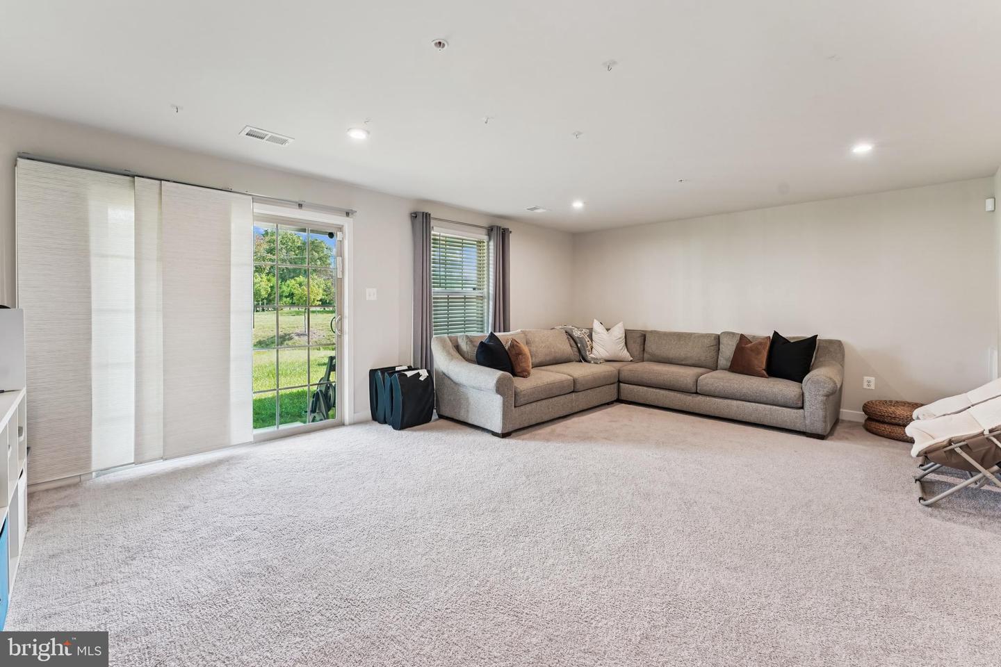 Accokeek, Maryland, 20607, United States, 3 Bedrooms Bedrooms, ,4 BathroomsBathrooms,Residential,For Sale,1954957