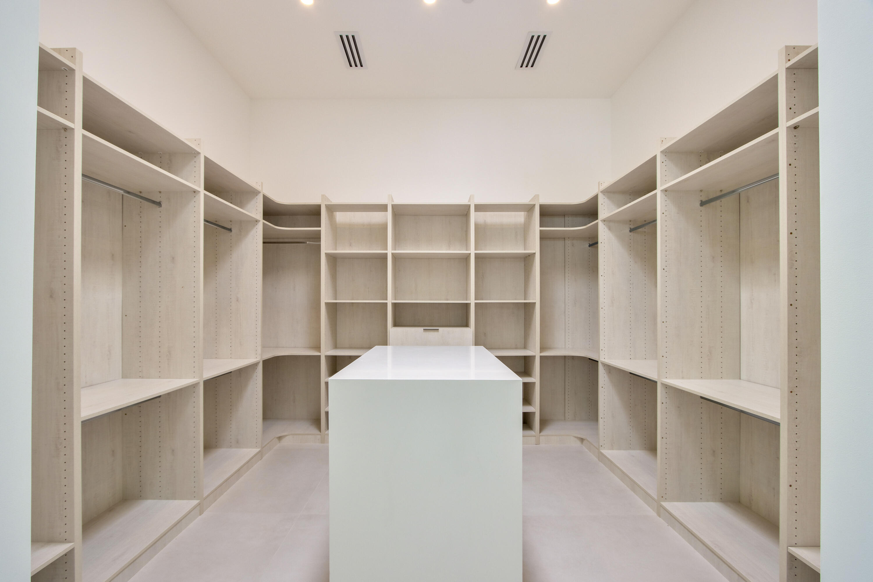 Rancho Mirage, California, 92270, United States, 4 Bedrooms Bedrooms, ,2 BathroomsBathrooms,Residential,For Sale,2000449