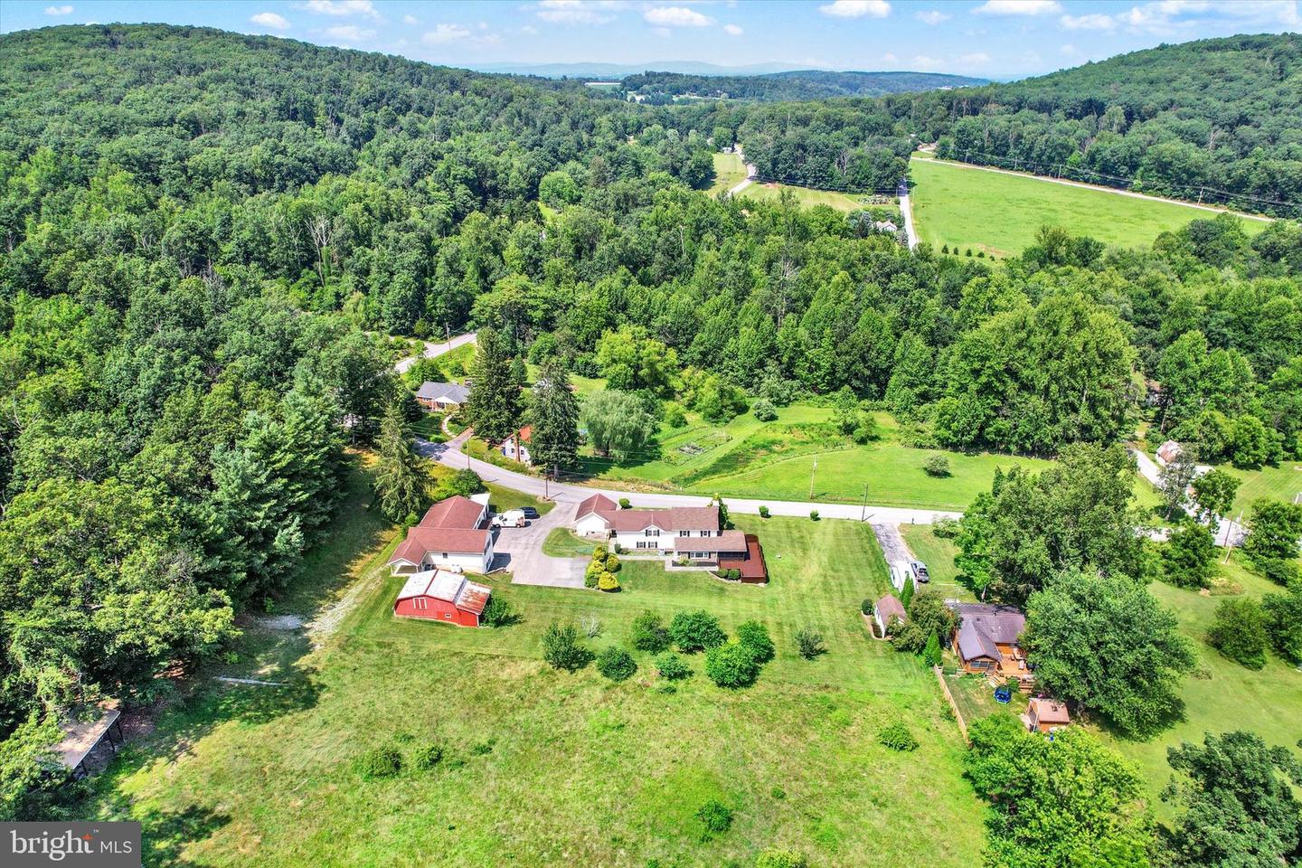Hanover, Pennsylvania, 17331, United States, 5 Bedrooms Bedrooms, ,4 BathroomsBathrooms,Residential,For Sale,1892834