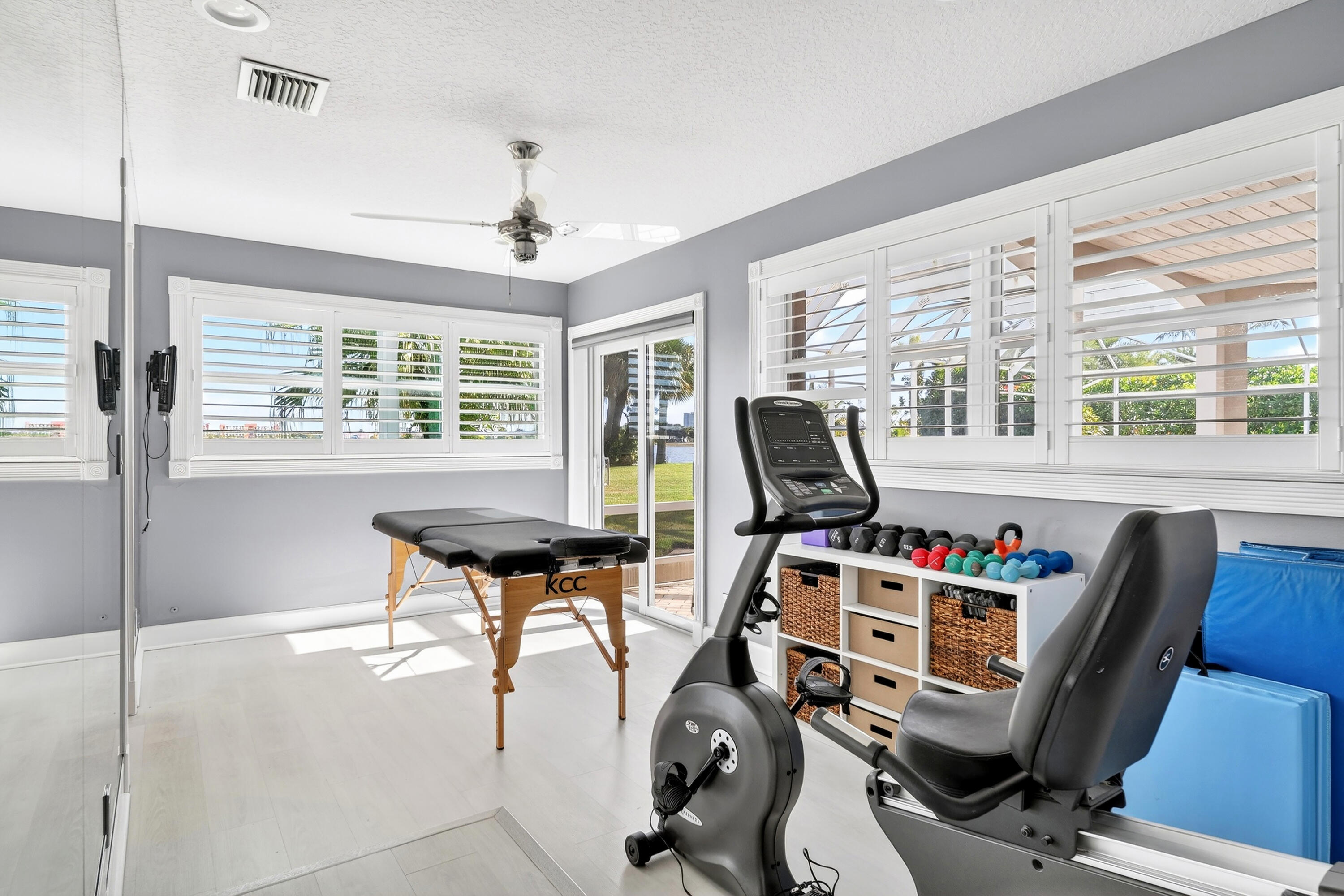 West Palm Beach, Florida, 33401, United States, 4 Bedrooms Bedrooms, ,5 BathroomsBathrooms,Residential,For Sale,2002916