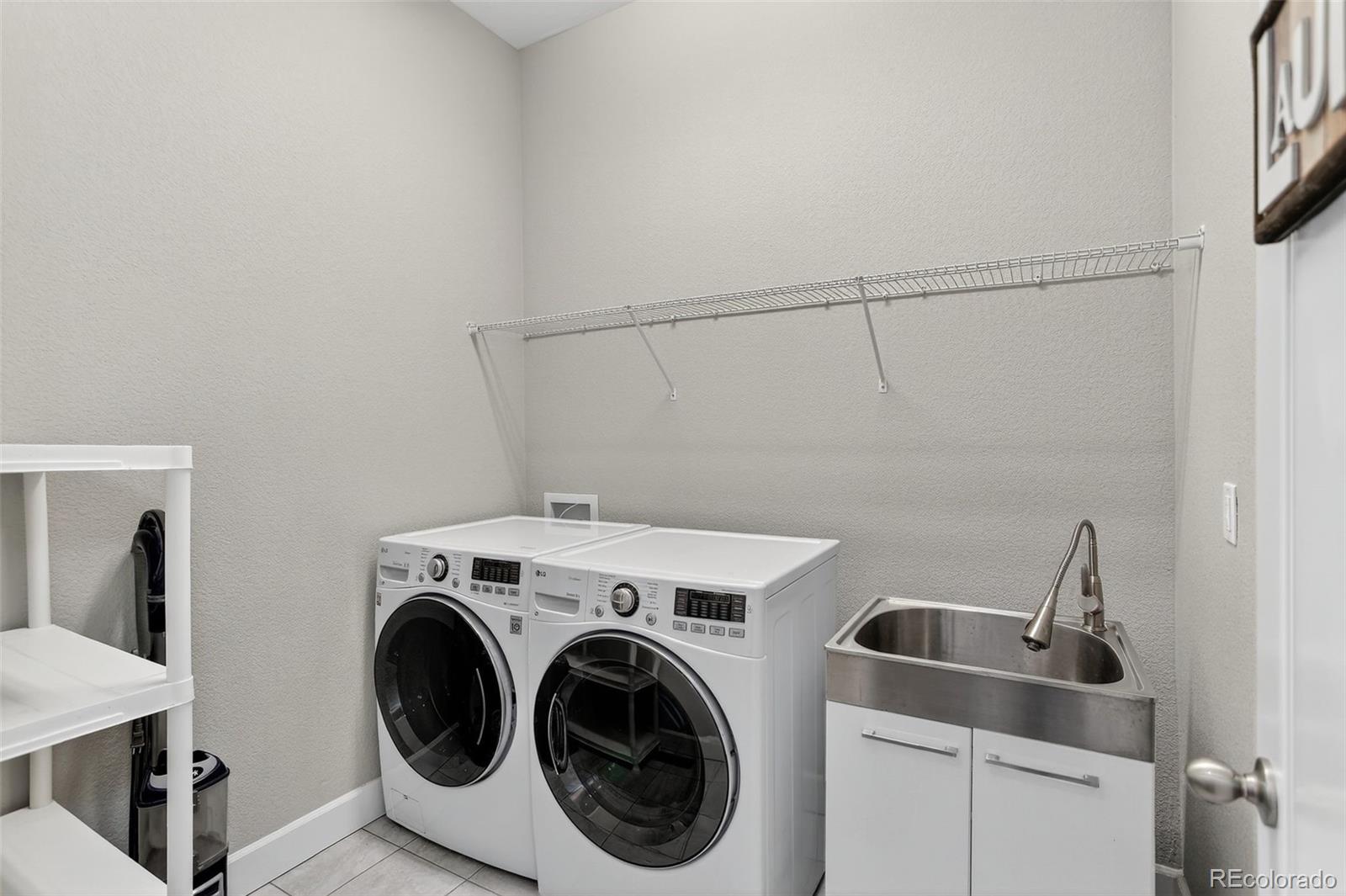 Arvada, Colorado, 80007, United States, 5 Bedrooms Bedrooms, ,1 BathroomBathrooms,Residential,For Sale,1992181