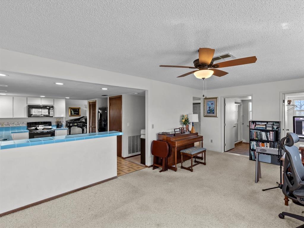 Tarpon Springs, Florida, 34689, United States, 3 Bedrooms Bedrooms, ,3 BathroomsBathrooms,Residential,For Sale,1684386
