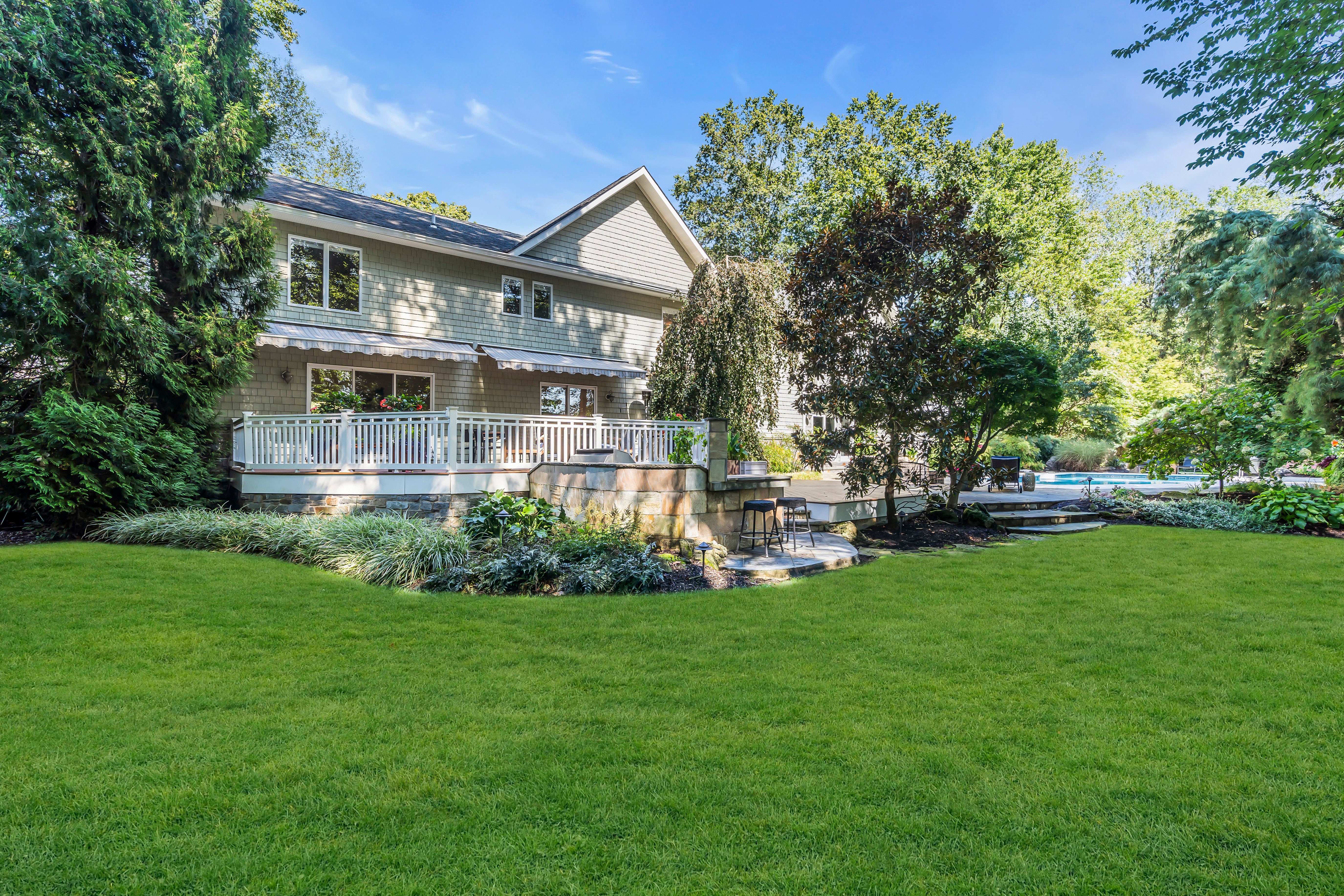  5-Bedroom Colonial in Lincroft - 物件實景