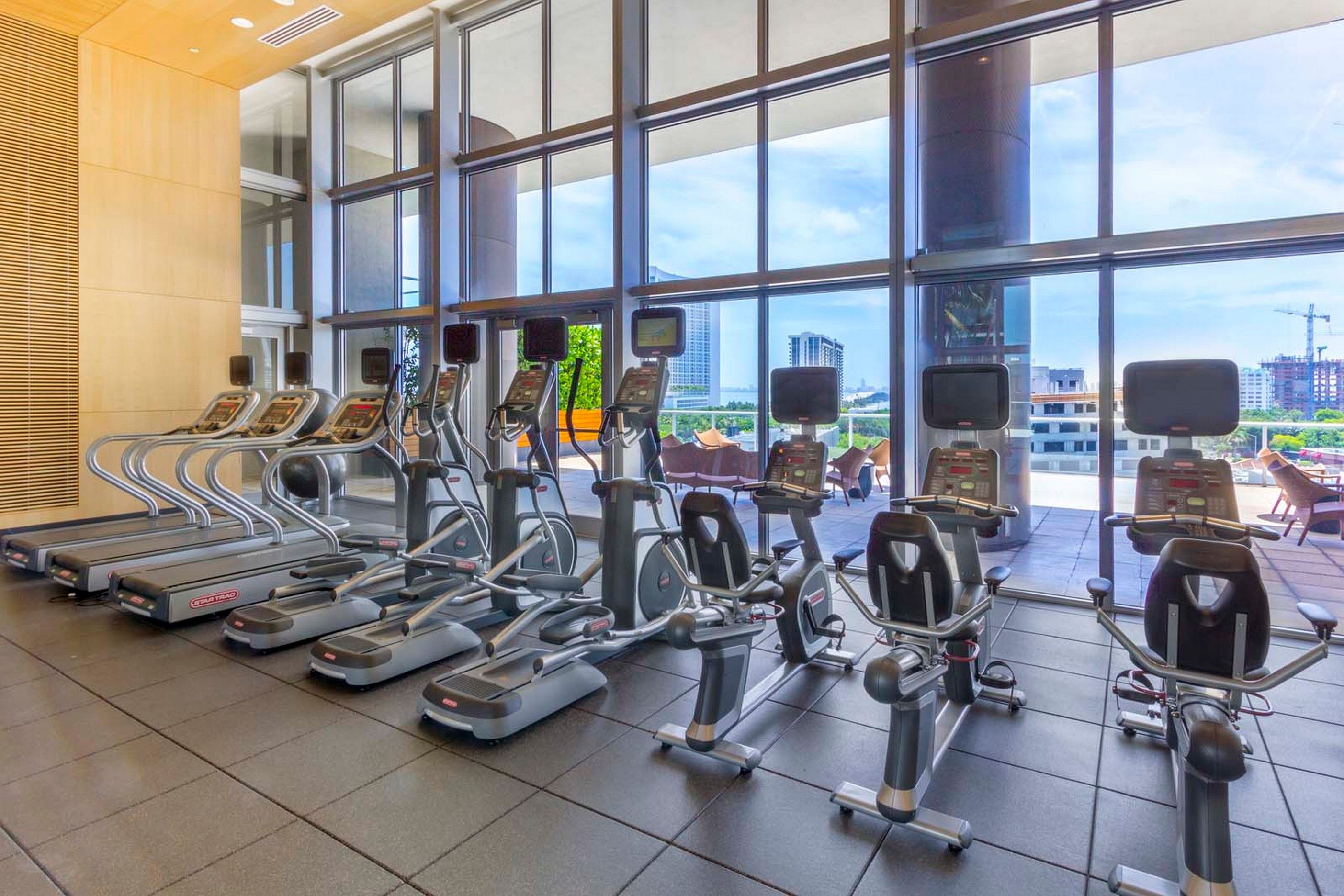  3470 E Coast Ave, Miami, FL, 33137 - 物件實景
