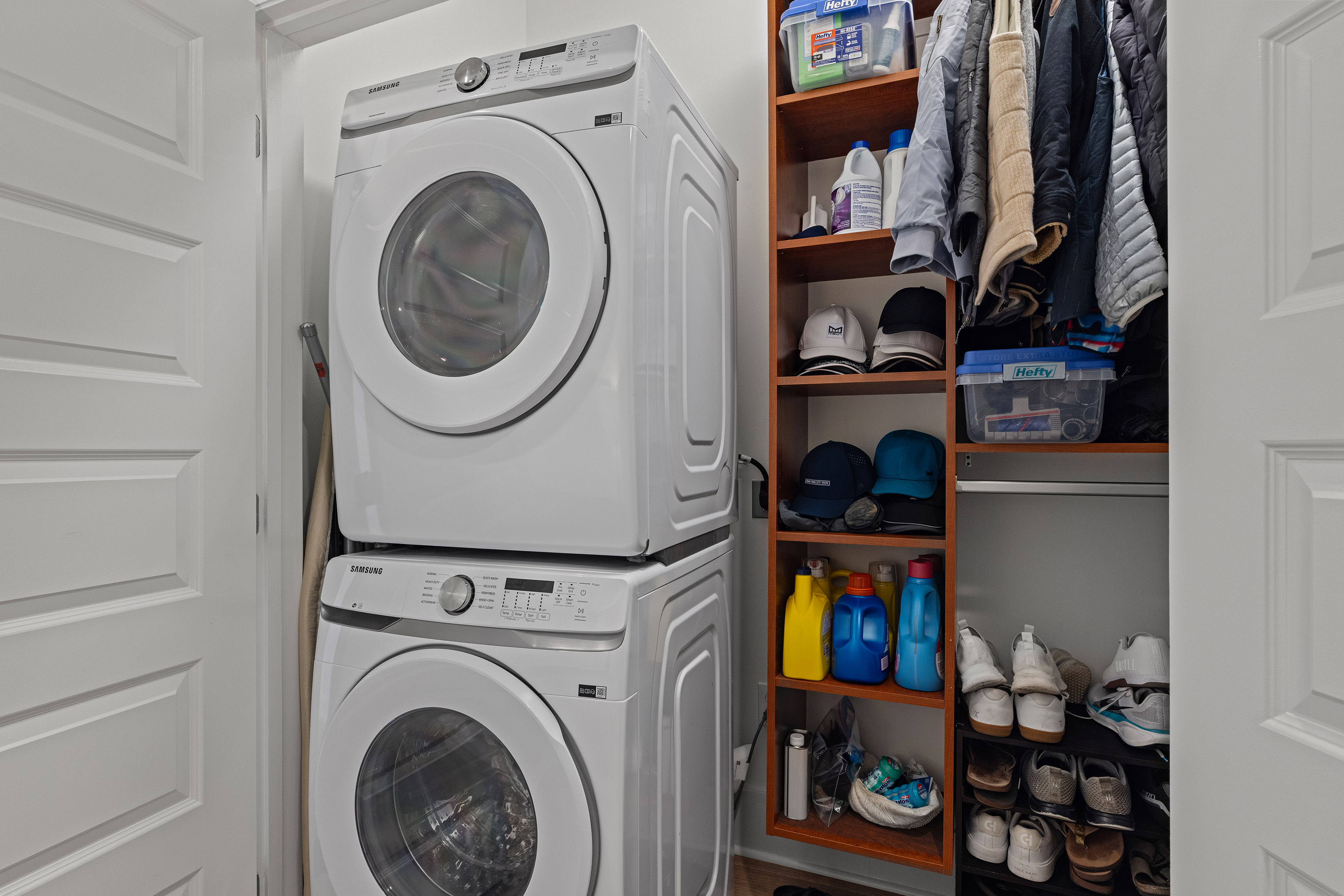  Exceptional Condo Offer Offers an Array of Amenities in a Prime Location - 物件實景