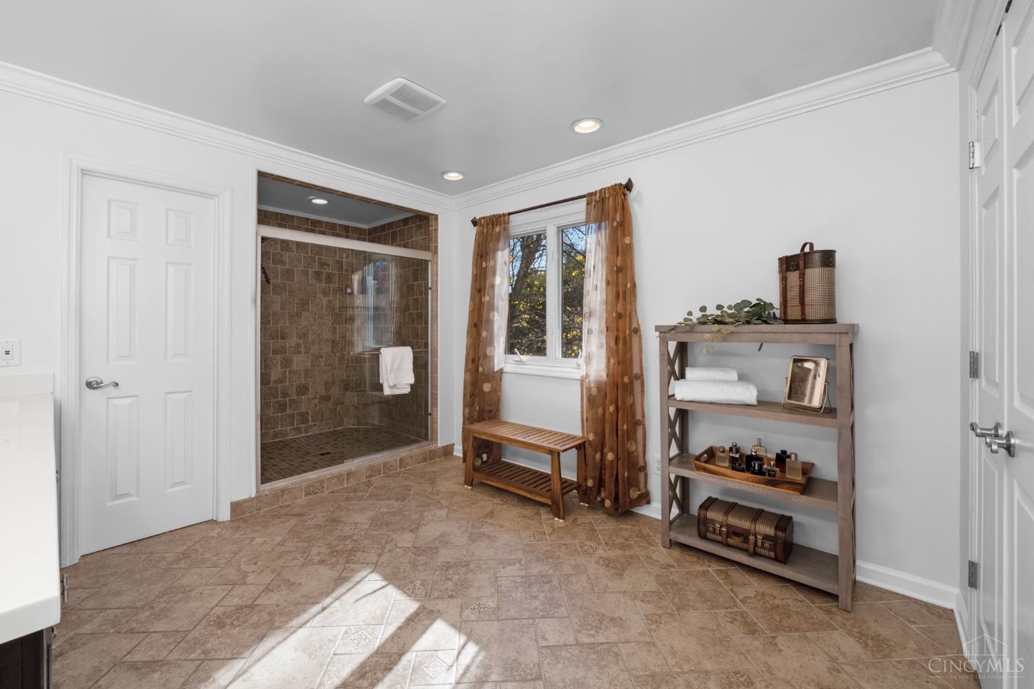 Morrow, Ohio, 45152, United States, 4 Bedrooms Bedrooms, ,3 BathroomsBathrooms,Residential,For Sale,1989494