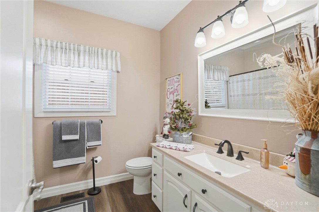 Troy, Ohio, 45373, United States, 4 Bedrooms Bedrooms, ,3 BathroomsBathrooms,Residential,For Sale,2002244