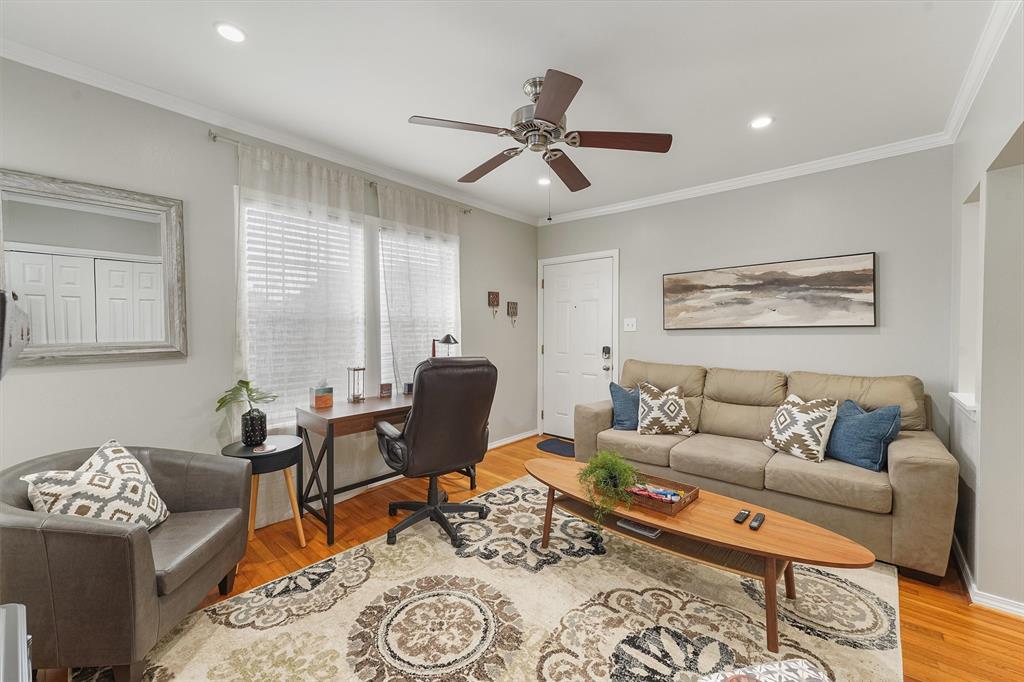 403 W Polk Street, Houston, Texas, 77019, United States, ,Residential,For Sale,403 W Polk Street,1554768