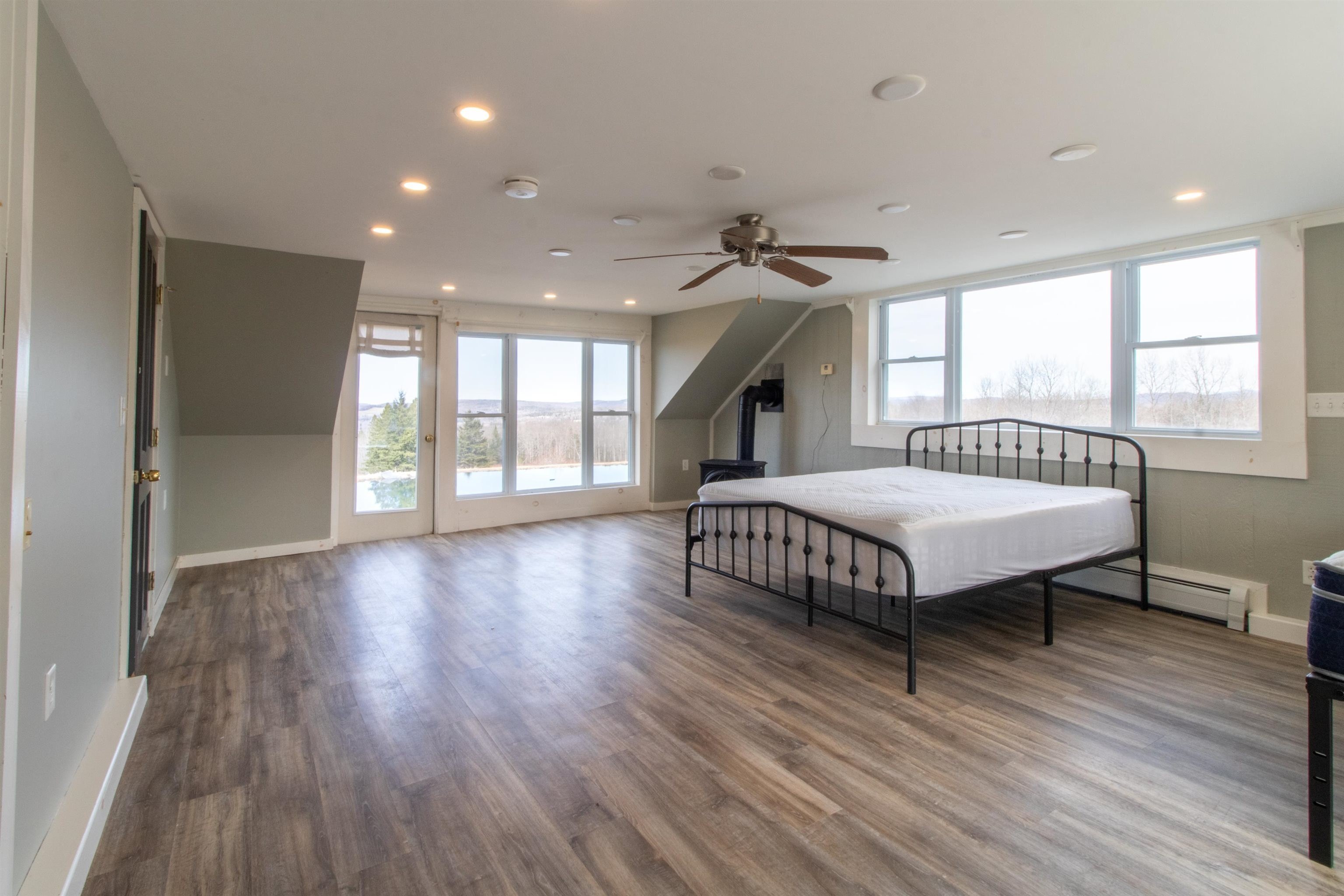 Charleston, Vermont, 05872, United States, 3 Bedrooms Bedrooms, ,2 BathroomsBathrooms,Residential,For Sale,1998791