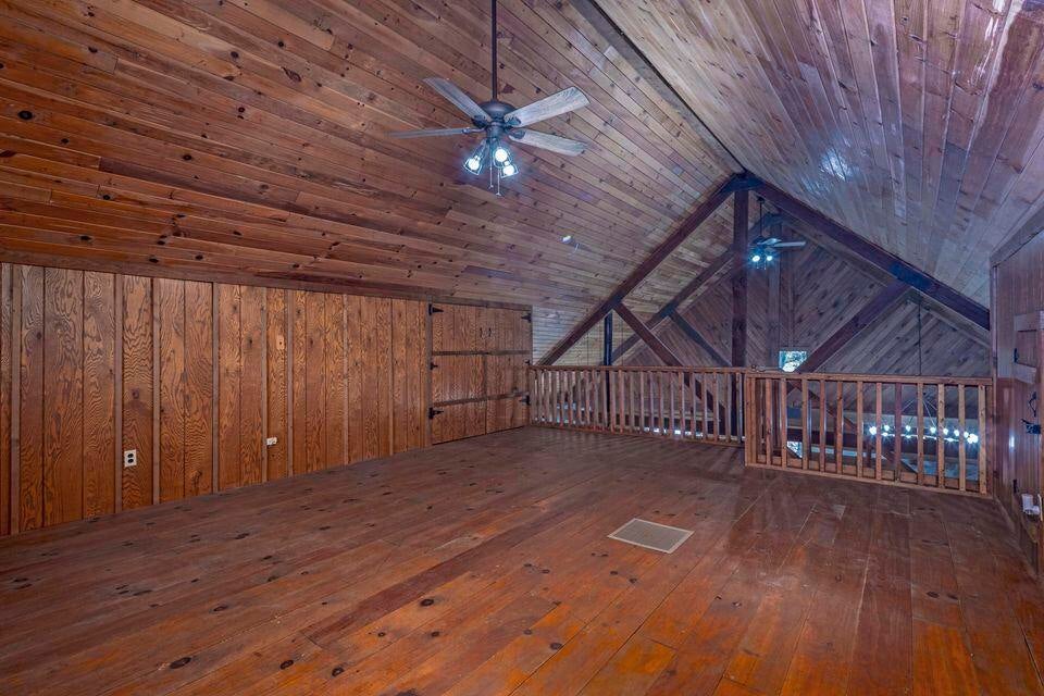 Spring City, Tennessee, 37381, United States, 1 Bedroom Bedrooms, ,2 BathroomsBathrooms,Residential,For Sale,1826365