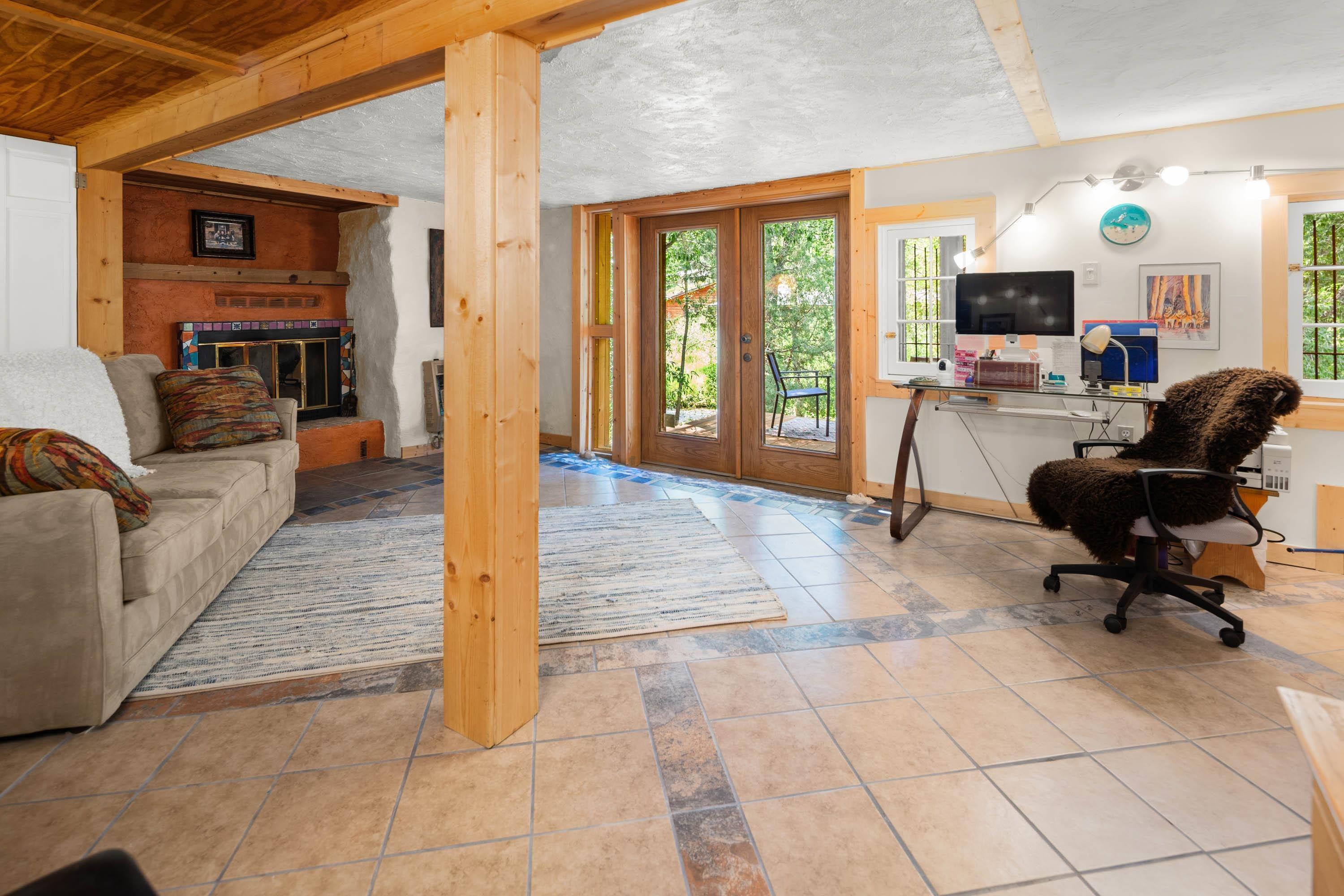 Questa, New Mexico, 87556, United States, 2 Bedrooms Bedrooms, ,3 BathroomsBathrooms,Residential,For Sale,1916841