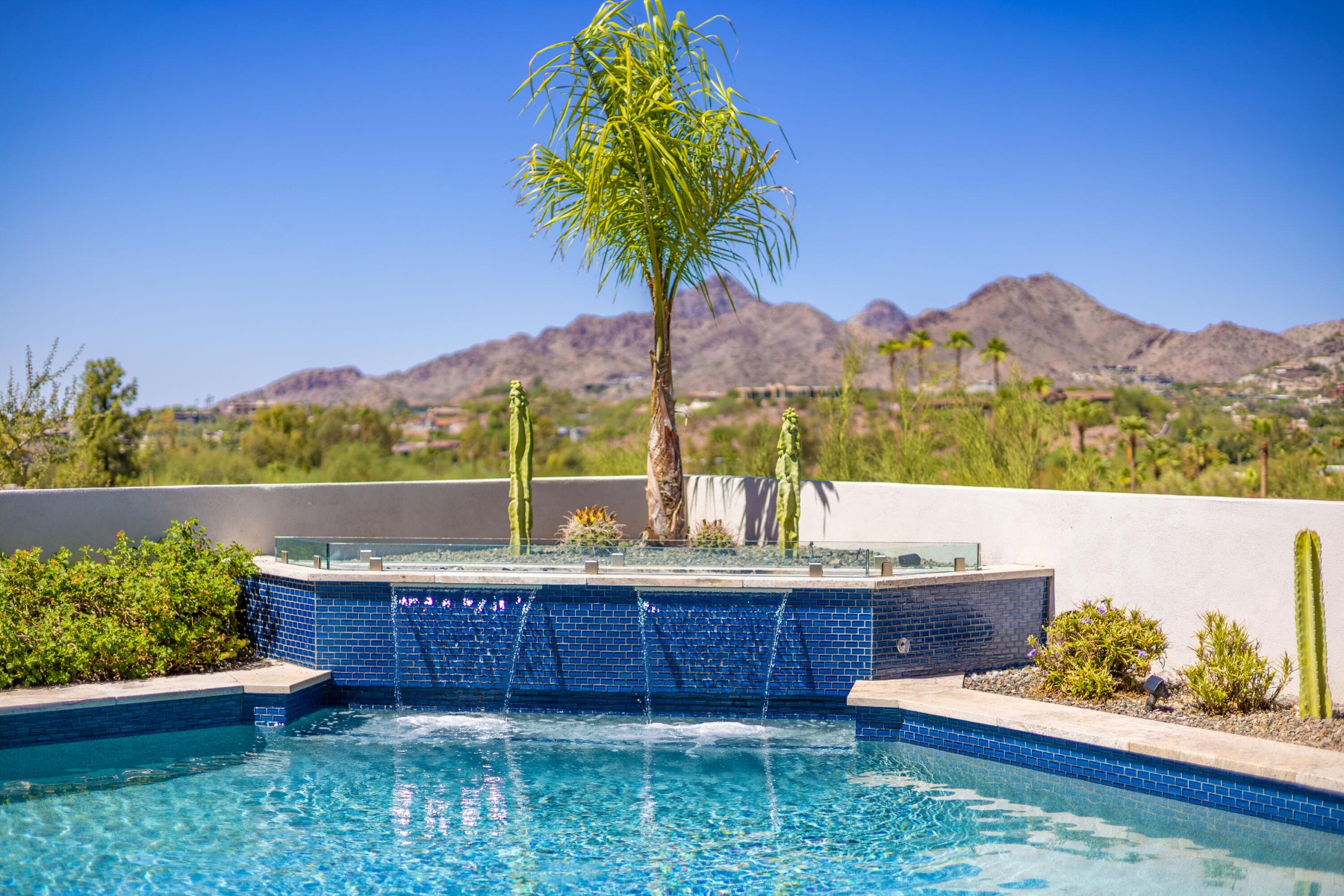  5724 N ECHO CANYON DR¦Phoenix, AZ - 物件實景