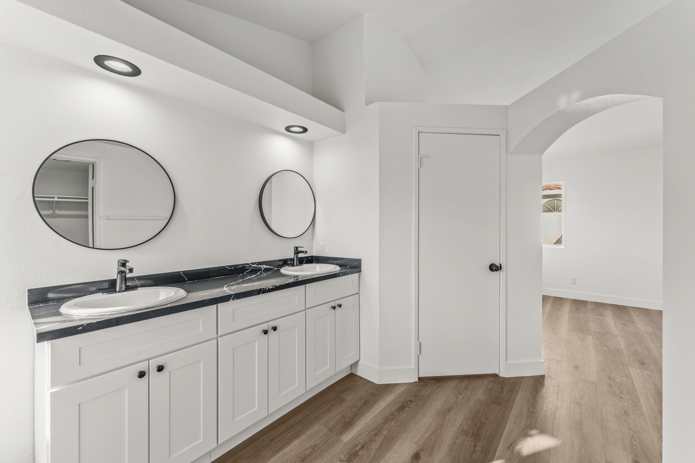 Lake Elsinore, California, 92530, United States, 4 Bedrooms Bedrooms, ,3 BathroomsBathrooms,Residential,For Sale,2005487