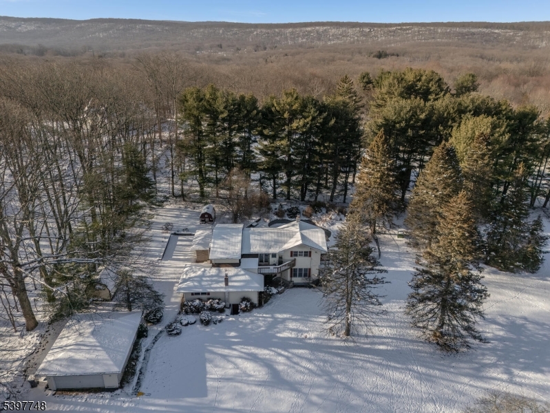 Rockaway Twp., New Jersey, 07866, United States, 4 Bedrooms Bedrooms, ,4 BathroomsBathrooms,Residential,For Sale,1994674