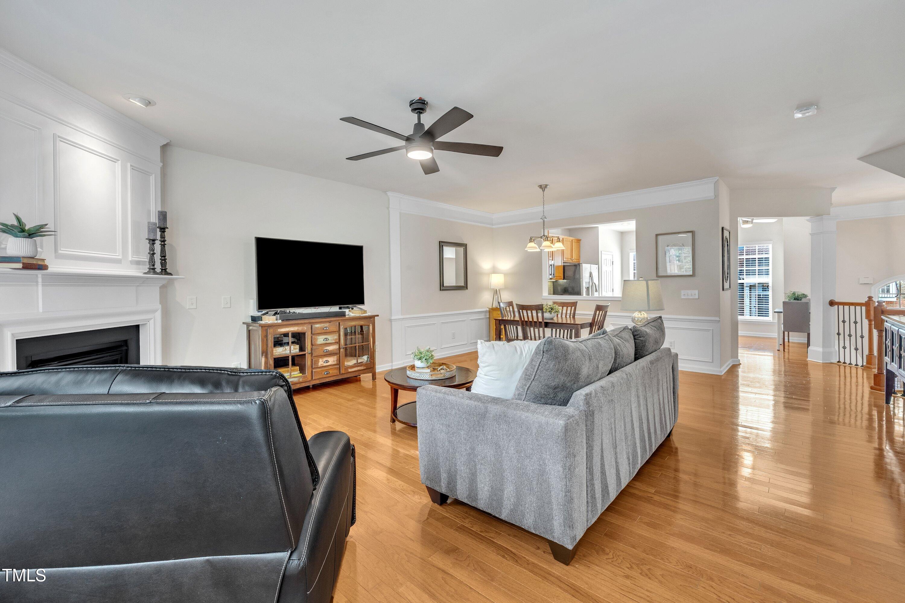 Raleigh, North Carolina, 27612, United States, 3 Bedrooms Bedrooms, ,4 BathroomsBathrooms,Residential,For Sale,1932612