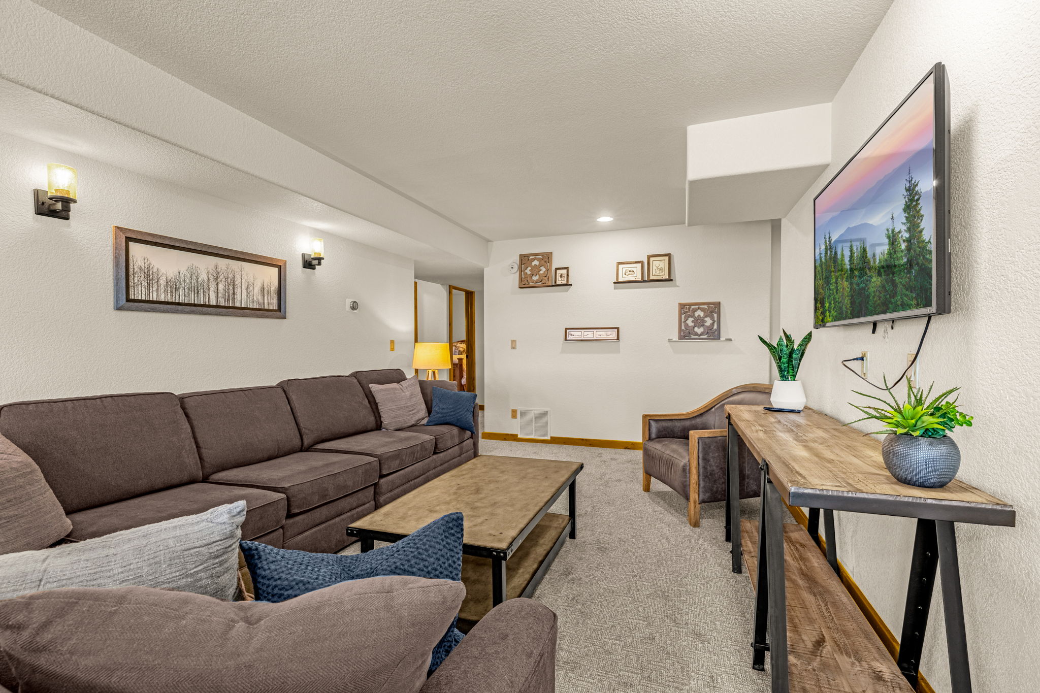 Cripple Creek, Colorado, 80813, United States, 3 Bedrooms Bedrooms, ,3 BathroomsBathrooms,Residential,For Sale,1997050