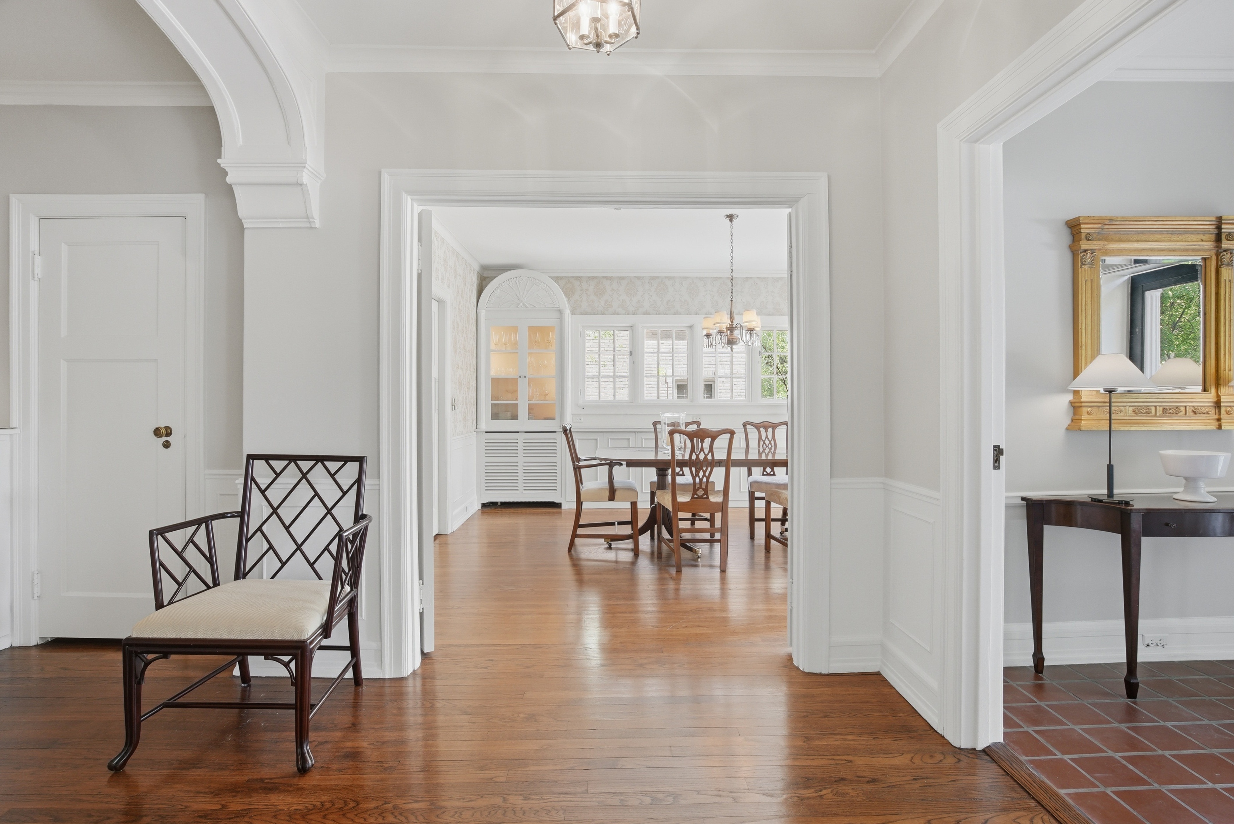  Timeless Shorewood Residence - 物件實景
