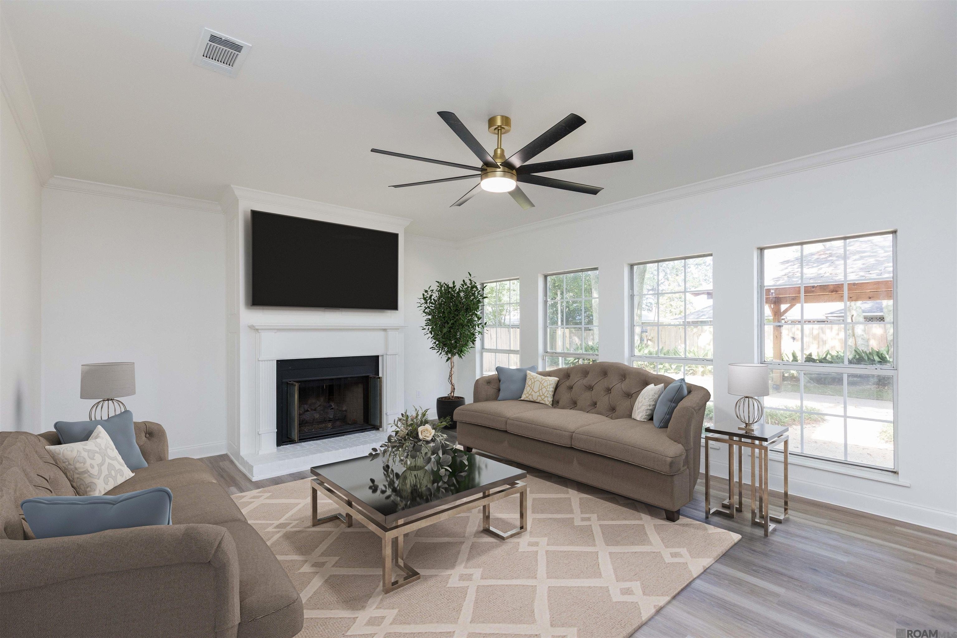 Baton Rouge, Louisiana, 70817, United States, 5 Bedrooms Bedrooms, ,4 BathroomsBathrooms,Residential,For Sale,1984389