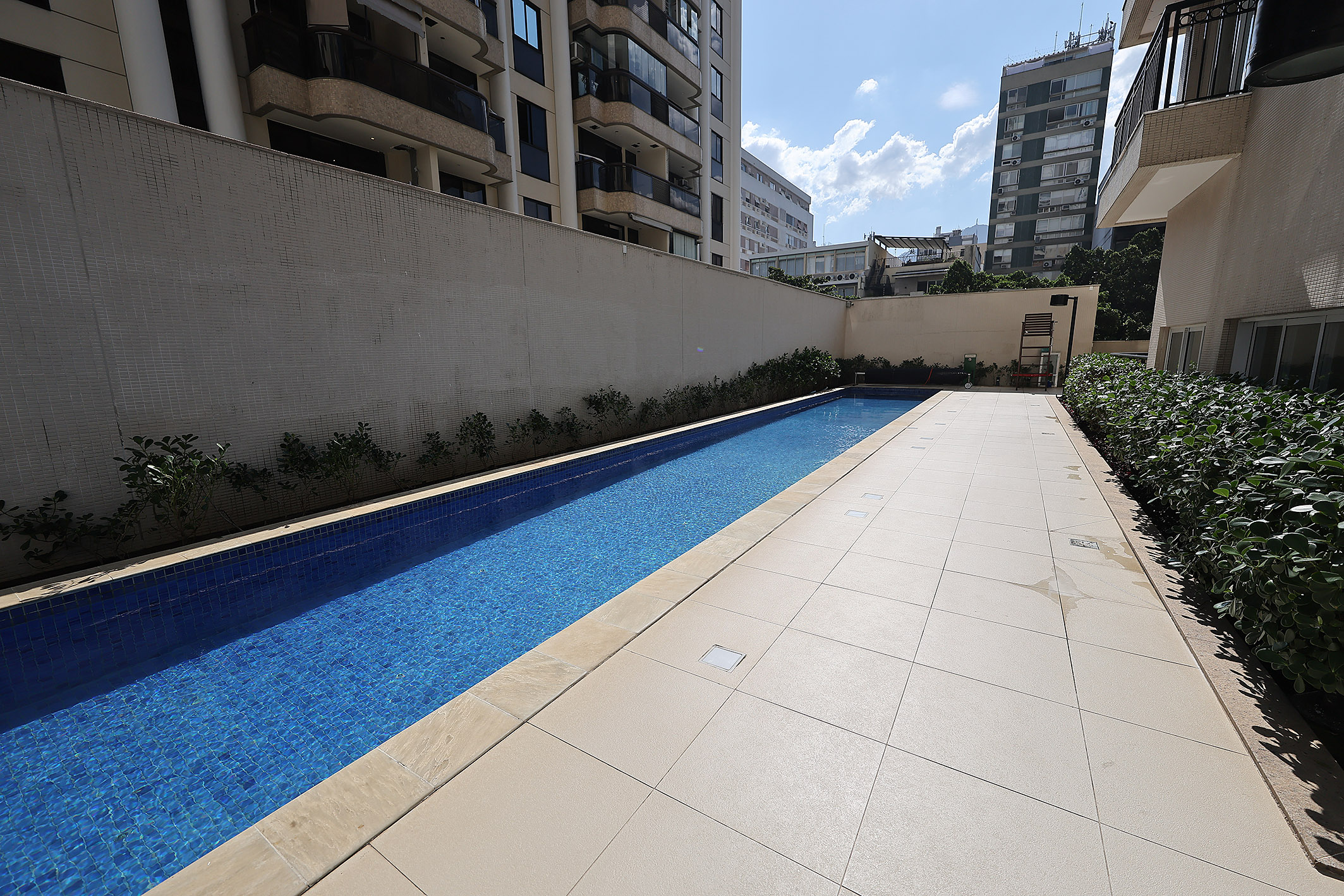  Apartment with Exclusive Services One Block from the Beach in Ipanema - 物件實景