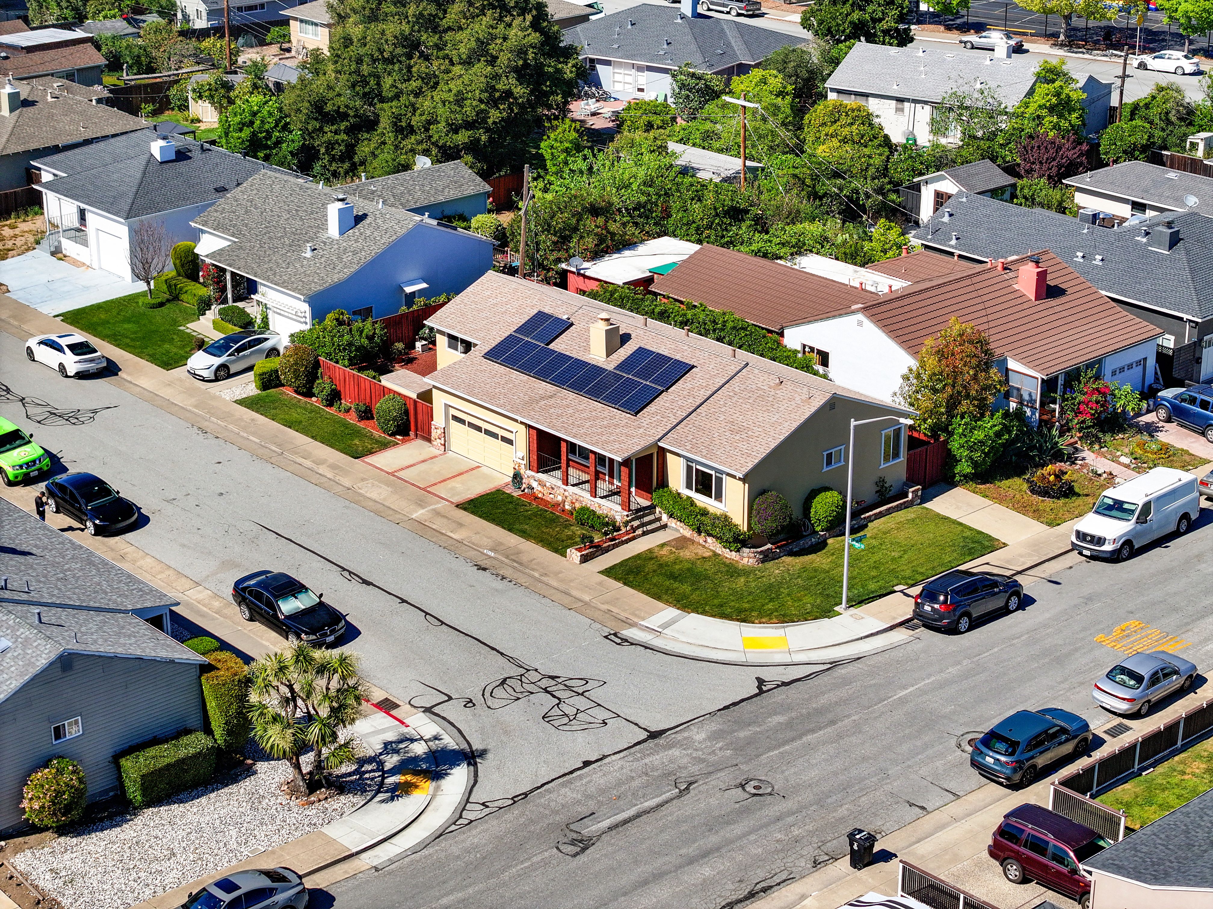  Single Story Rancher in Desirable San Mateo Village - 物件實景