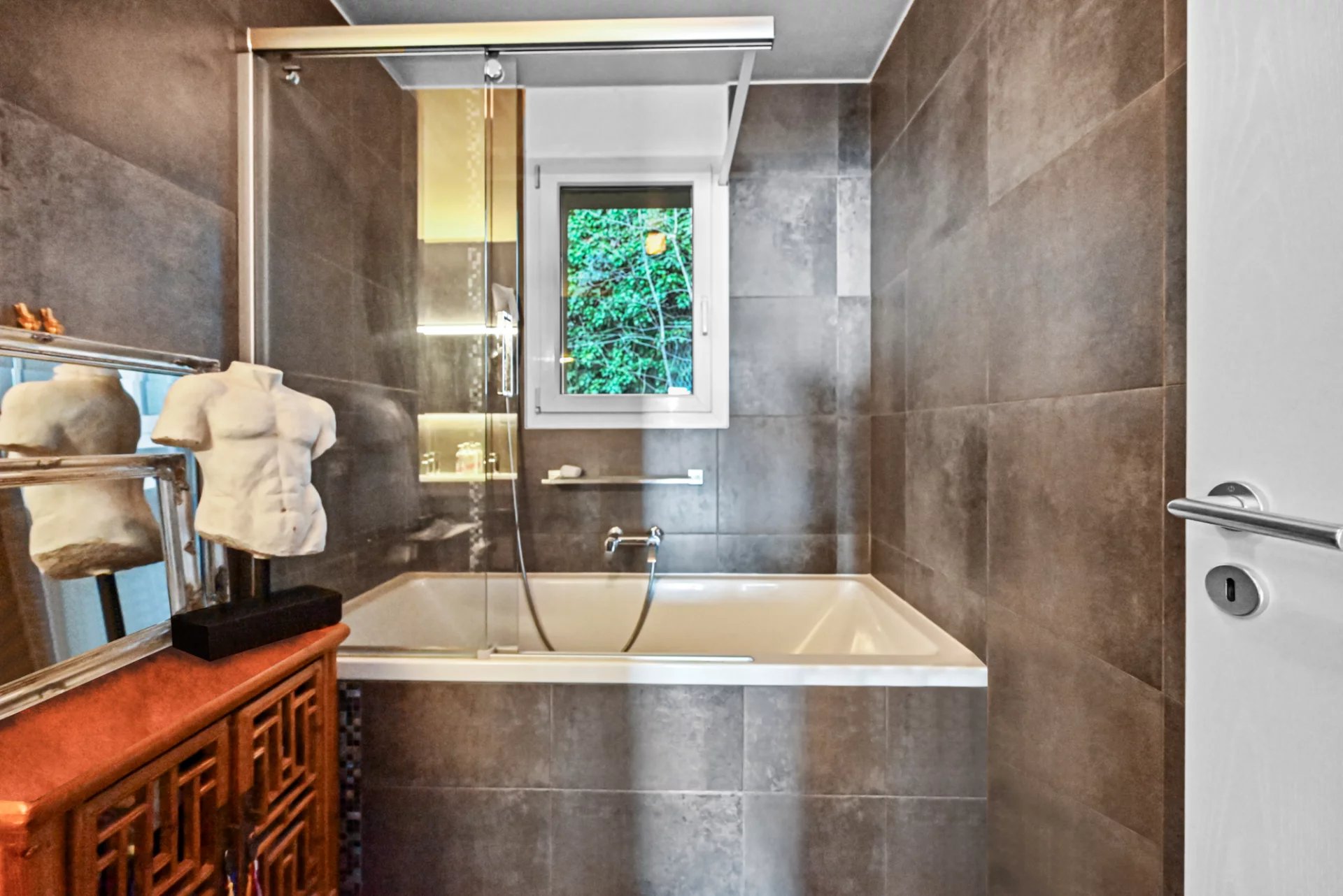 Montreux, Vaud, 1820, CH, ,Residential,For Sale,1901428