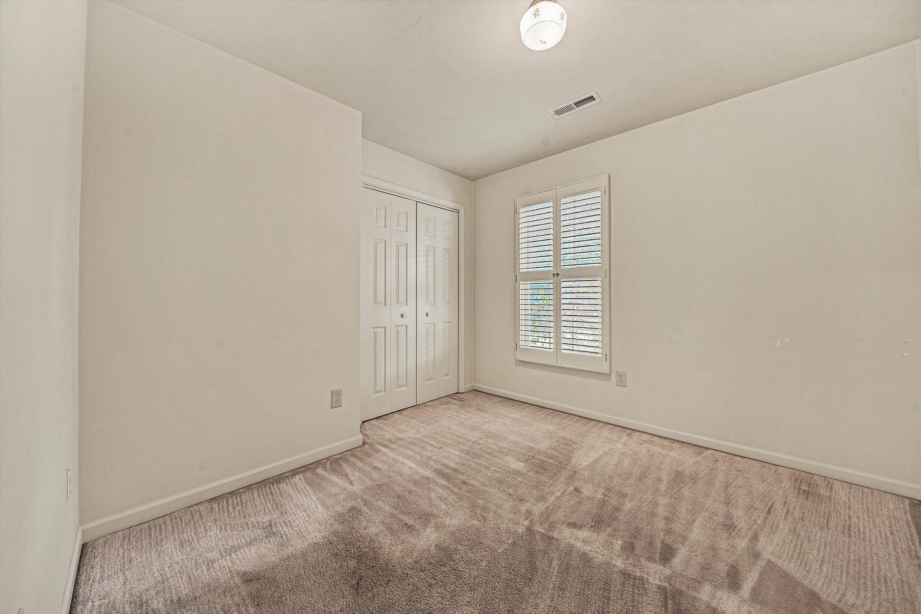 Bedford, Virginia, 24523, United States, 4 Bedrooms Bedrooms, ,4 BathroomsBathrooms,Residential,For Sale,1914324