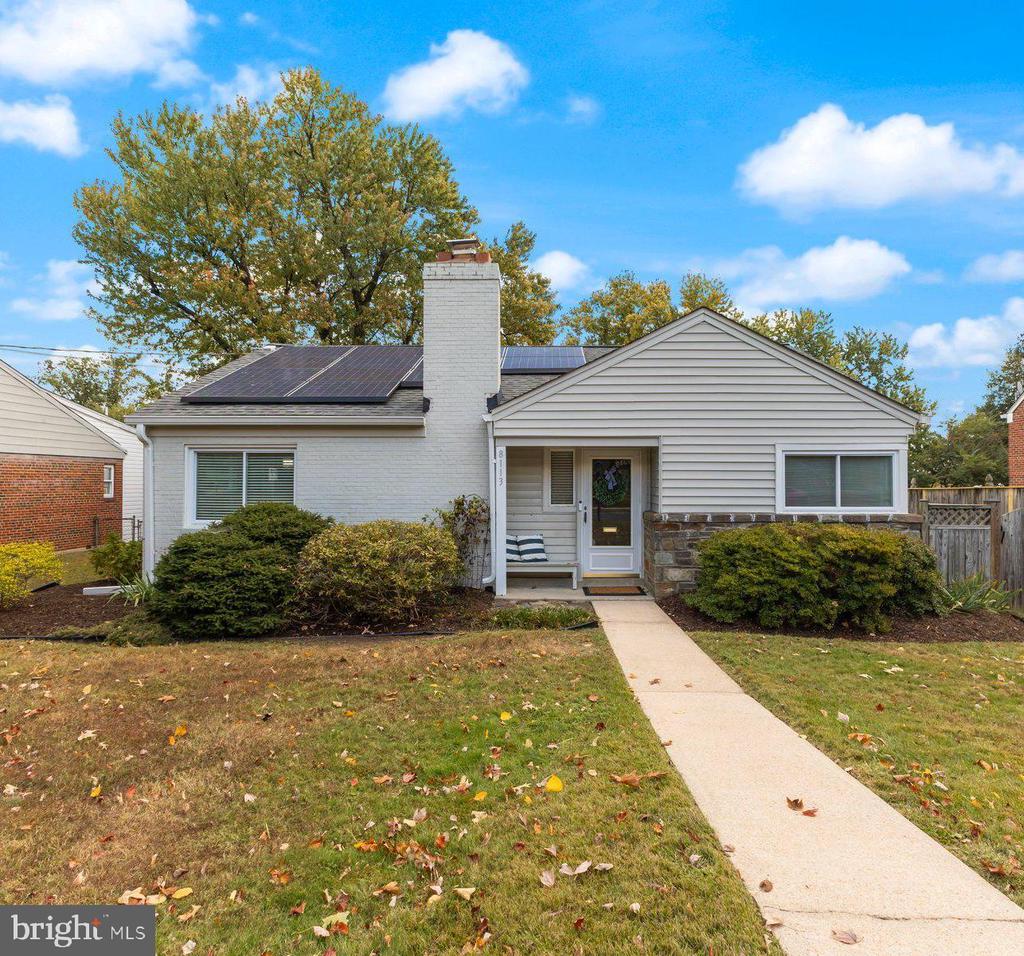 Takoma Park, Maryland, 20912, United States, 2 Bedrooms Bedrooms, ,2 BathroomsBathrooms,Residential,For Sale,1974718