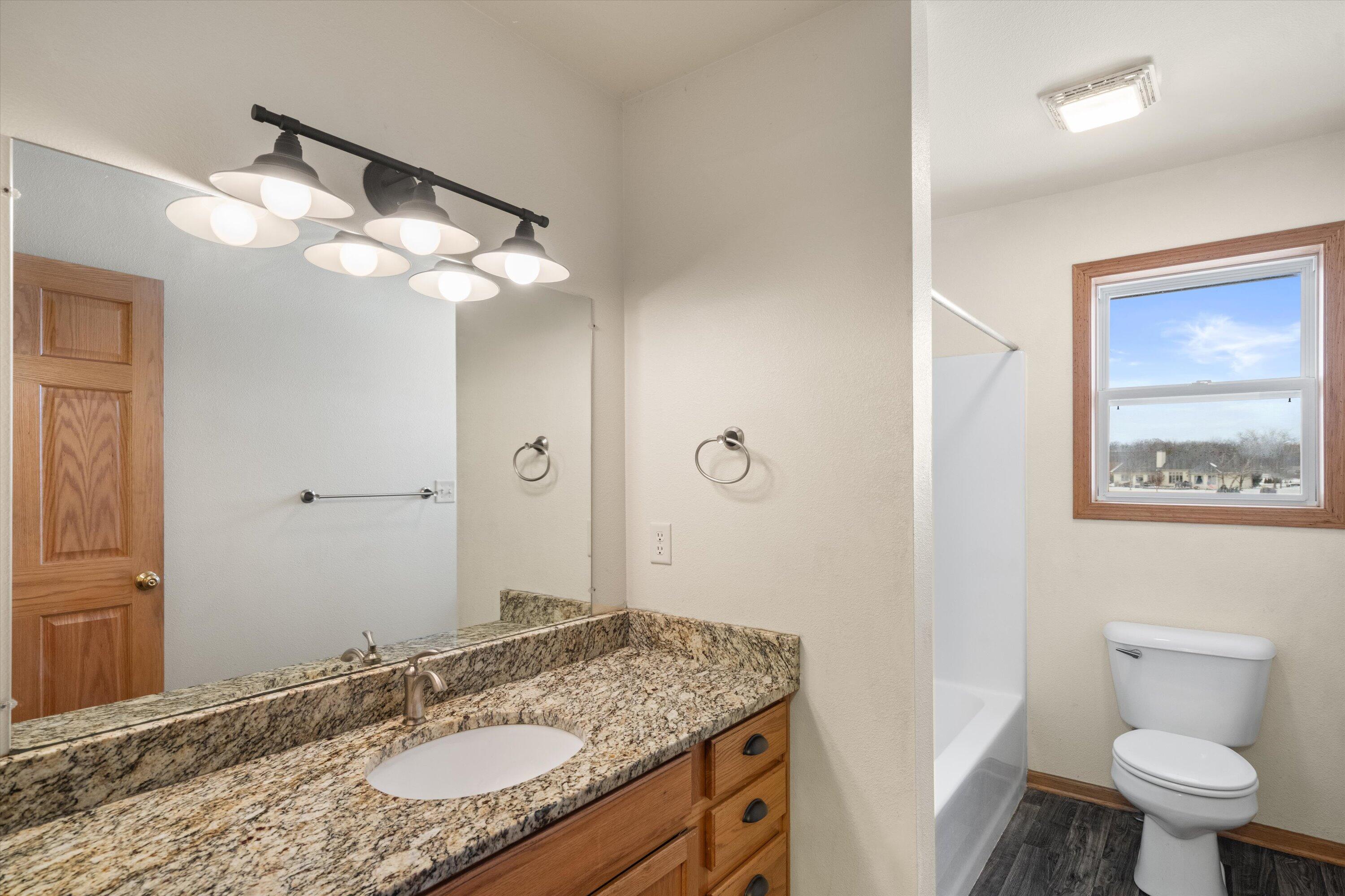 Oak Creek, Wisconsin, 53154, United States, 4 Bedrooms Bedrooms, ,4 BathroomsBathrooms,Residential,For Sale,2007520