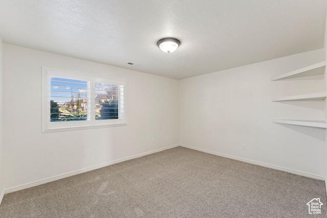 West Haven, Utah, 84401, United States, 6 Bedrooms Bedrooms, ,3 BathroomsBathrooms,Residential,For Sale,1984111