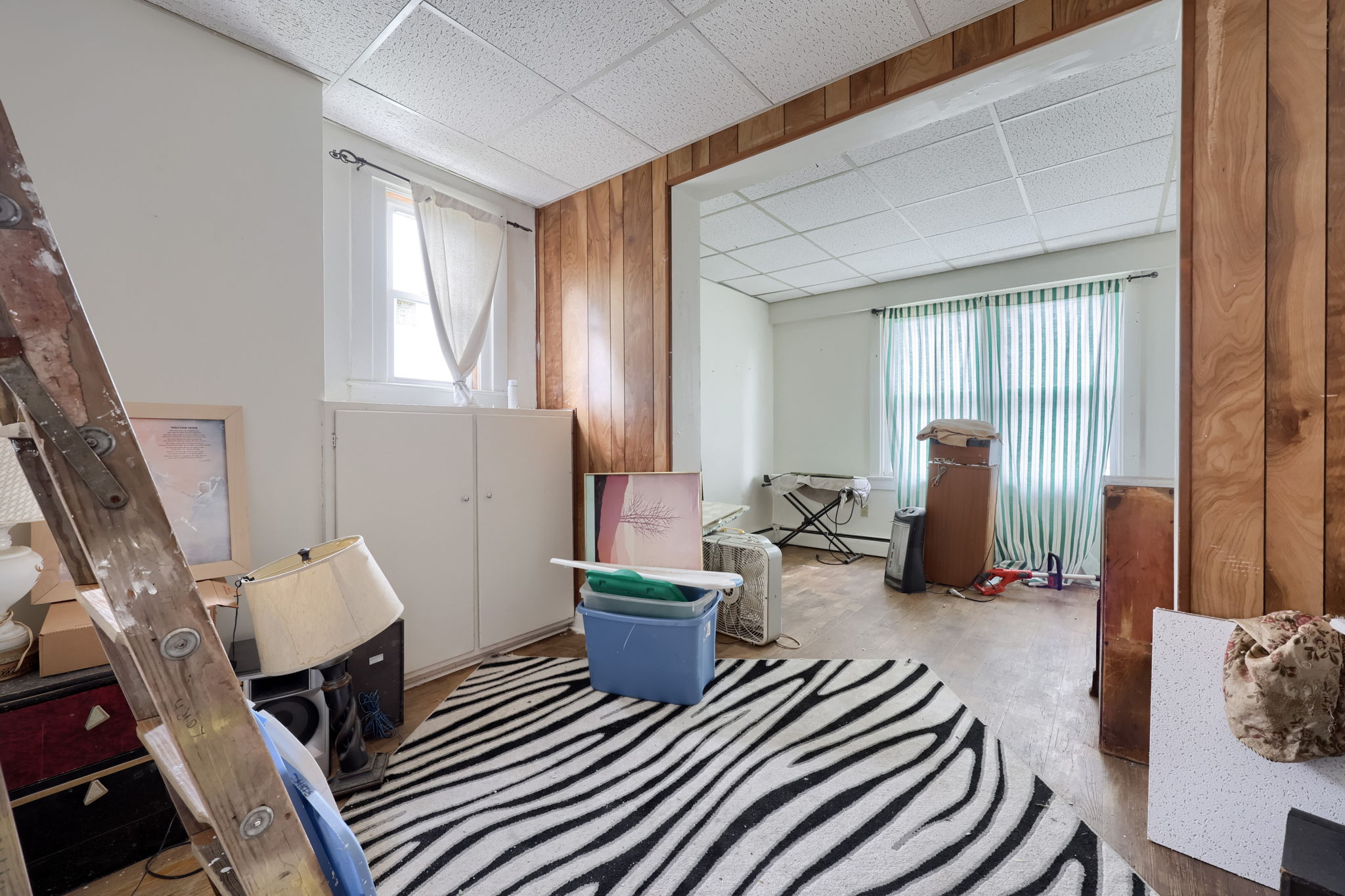  1694,1696,1698 Columbia Ave - 物件實景