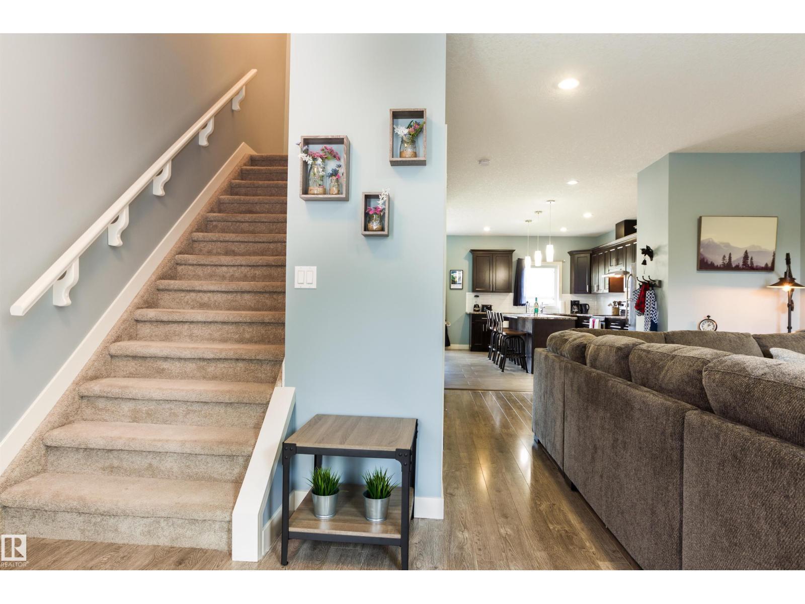EDMONTON, Alberta, T5R 1N1, CA, 5 Bedrooms Bedrooms, ,3 BathroomsBathrooms,Residential,For Sale,1913571
