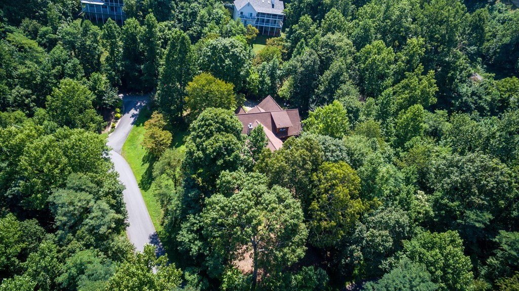 Hayesville, North Carolina, 28904, United States, 3 Bedrooms Bedrooms, ,5 BathroomsBathrooms,Residential,For Sale,1931942