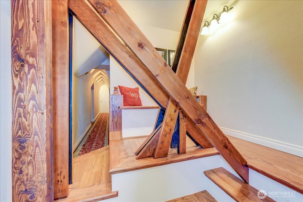 Sumner, Washington, 98390, United States, 4 Bedrooms Bedrooms, ,3 BathroomsBathrooms,Residential,For Sale,1992043