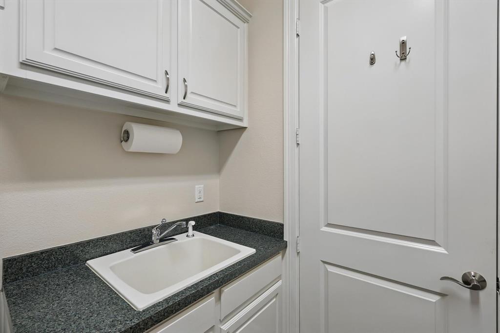 Fort Worth, Texas, 76179, United States, 4 Bedrooms Bedrooms, ,3 BathroomsBathrooms,Residential,For Sale,1887777