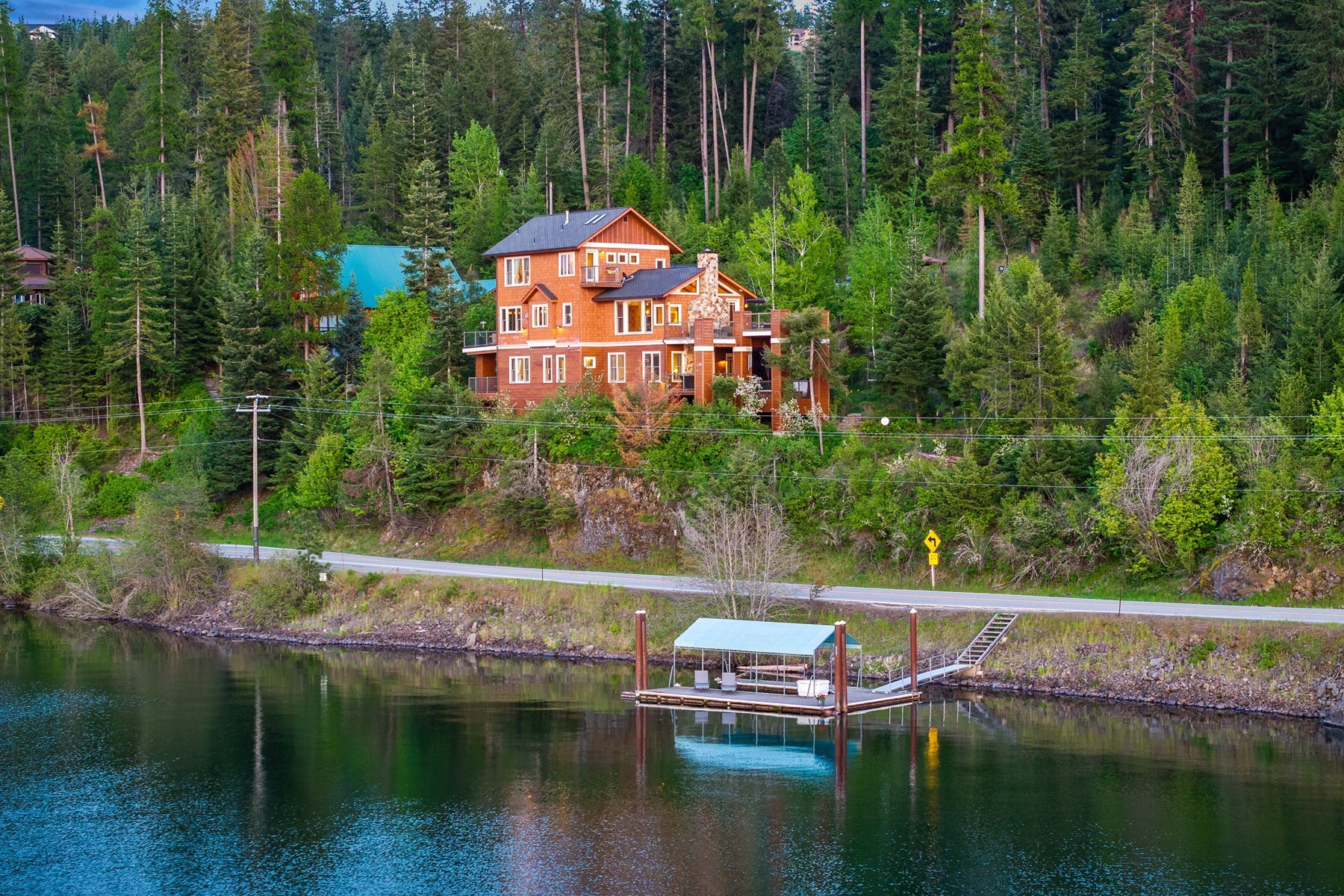  Spectacular Waterfront Custom Craftsman - 物件實景