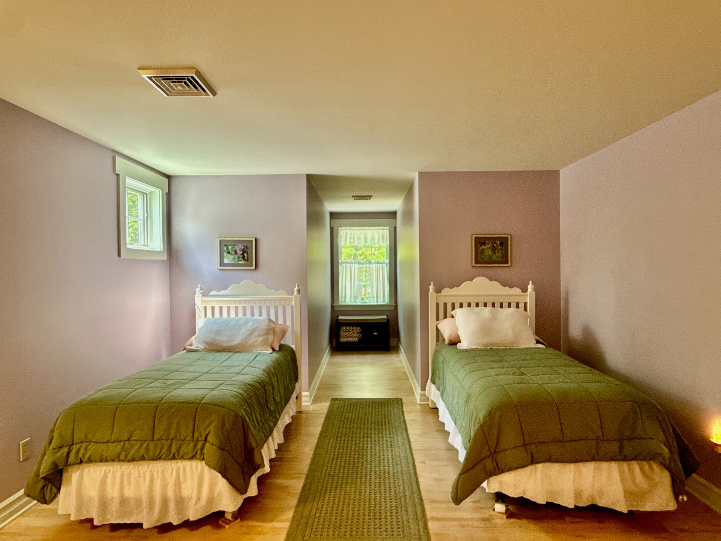Hawley, Pennsylvania, 18428, United States, 3 Bedrooms Bedrooms, ,4 BathroomsBathrooms,Residential,For Sale,1846687