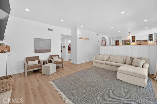 Mission Viejo, California, 92692, United States, 3 Bedrooms Bedrooms, ,3 BathroomsBathrooms,Residential,For Sale,2048848