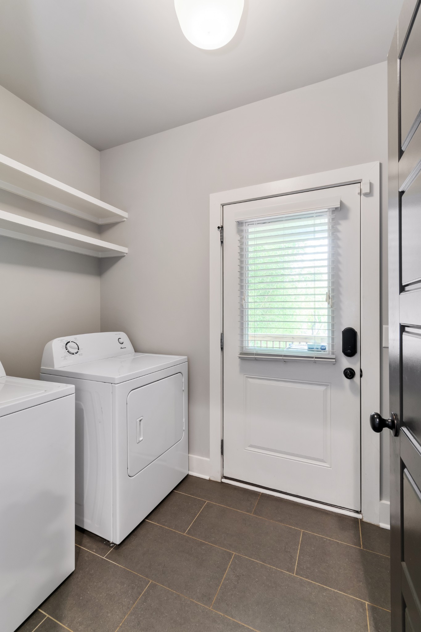  311 35th Ave N N, Nashville, TN, 37209 - 物件實景