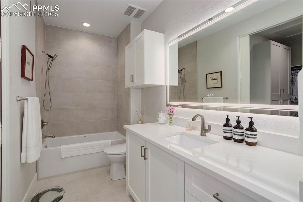 Colorado Springs, Colorado, 80921, United States, 1 Bedroom Bedrooms, ,2 BathroomsBathrooms,Residential,For Sale,1804831