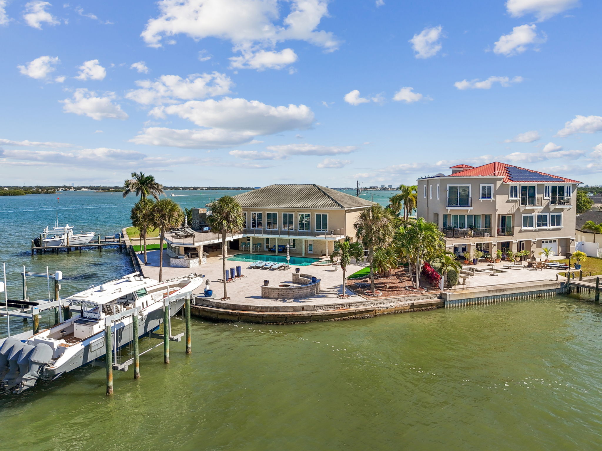 Madeira Beach, Florida, 33708, United States, 6 Bedrooms Bedrooms, ,6 BathroomsBathrooms,Residential,For Sale,1975666