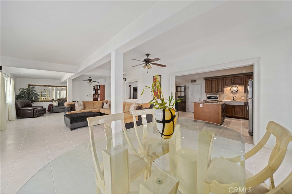Newhall, California, 91321, United States, 5 Bedrooms Bedrooms, ,4 BathroomsBathrooms,Residential,For Sale,1940368