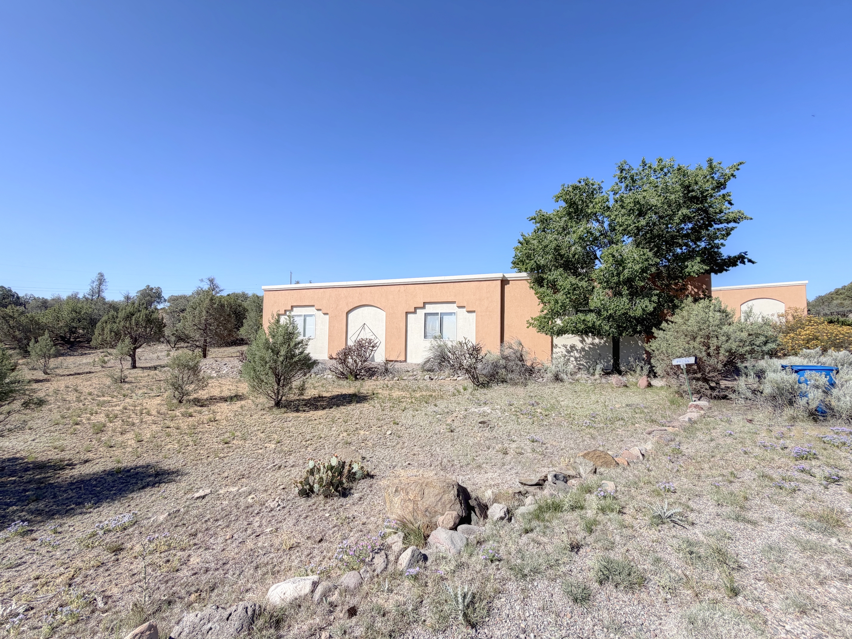 Silver City, New Mexico, 88061, United States, 3 Bedrooms Bedrooms, ,2 BathroomsBathrooms,Residential,For Sale,2049304