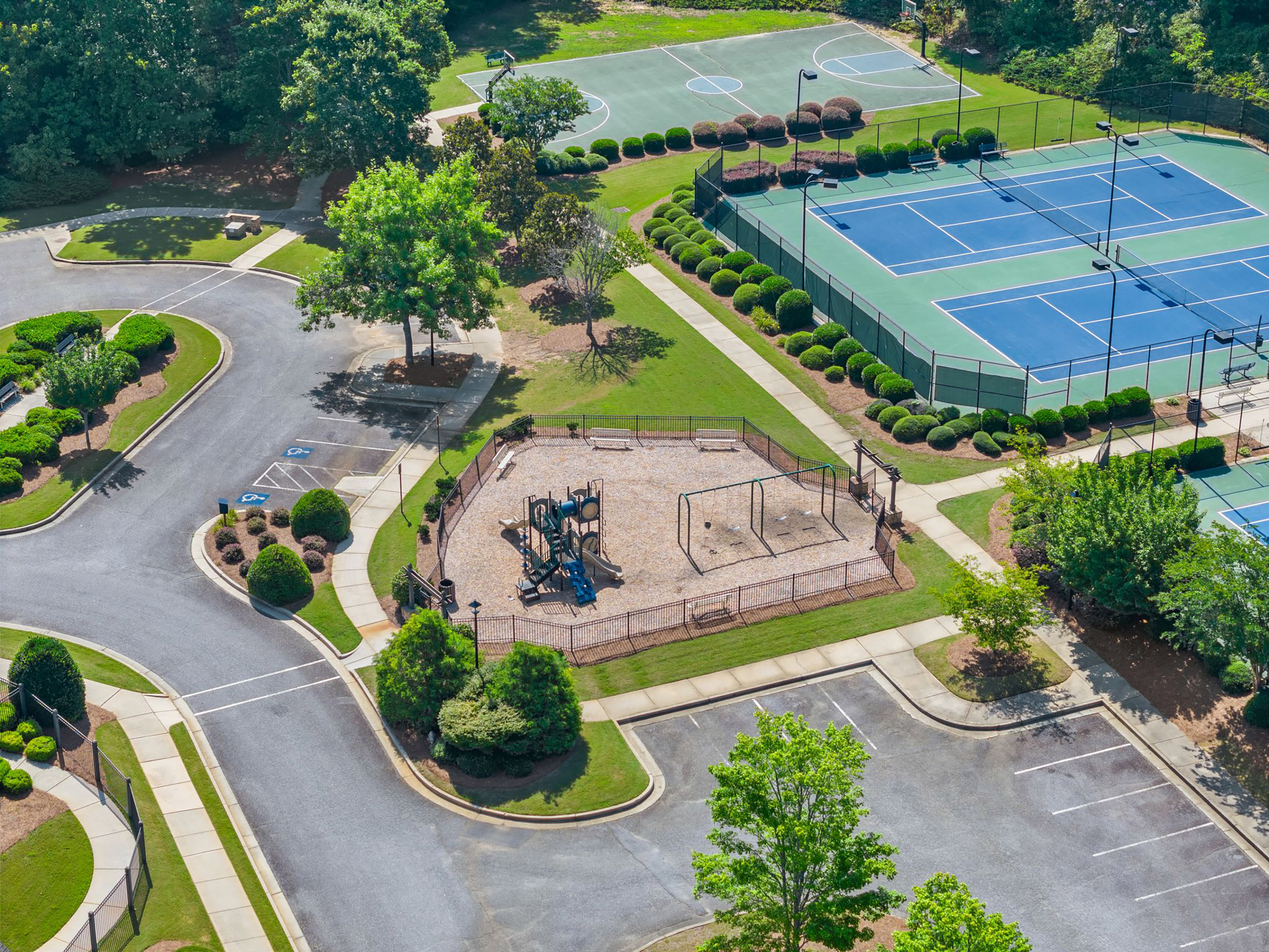  Enjoy Easy Living in Parkstone - 物件實景