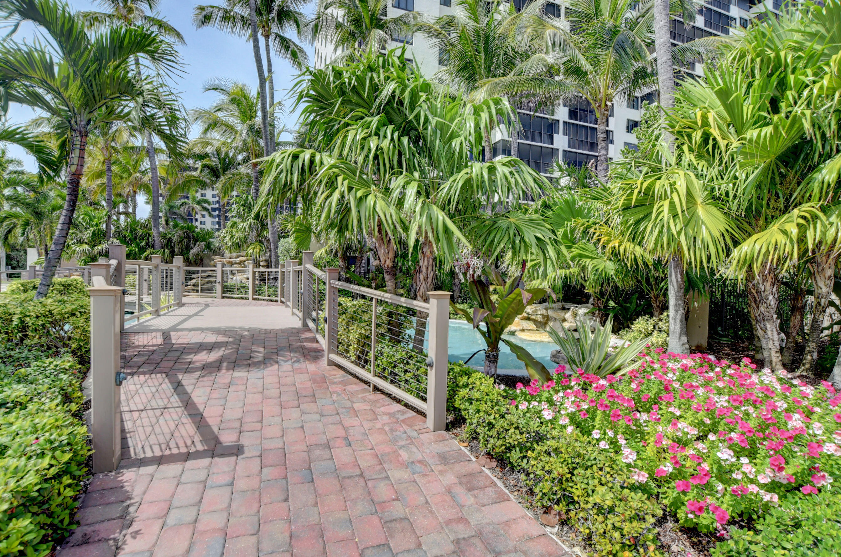 Highland Beach, Florida, 33487, United States, 2 Bedrooms Bedrooms, ,2 BathroomsBathrooms,Residential,For Sale,1907746