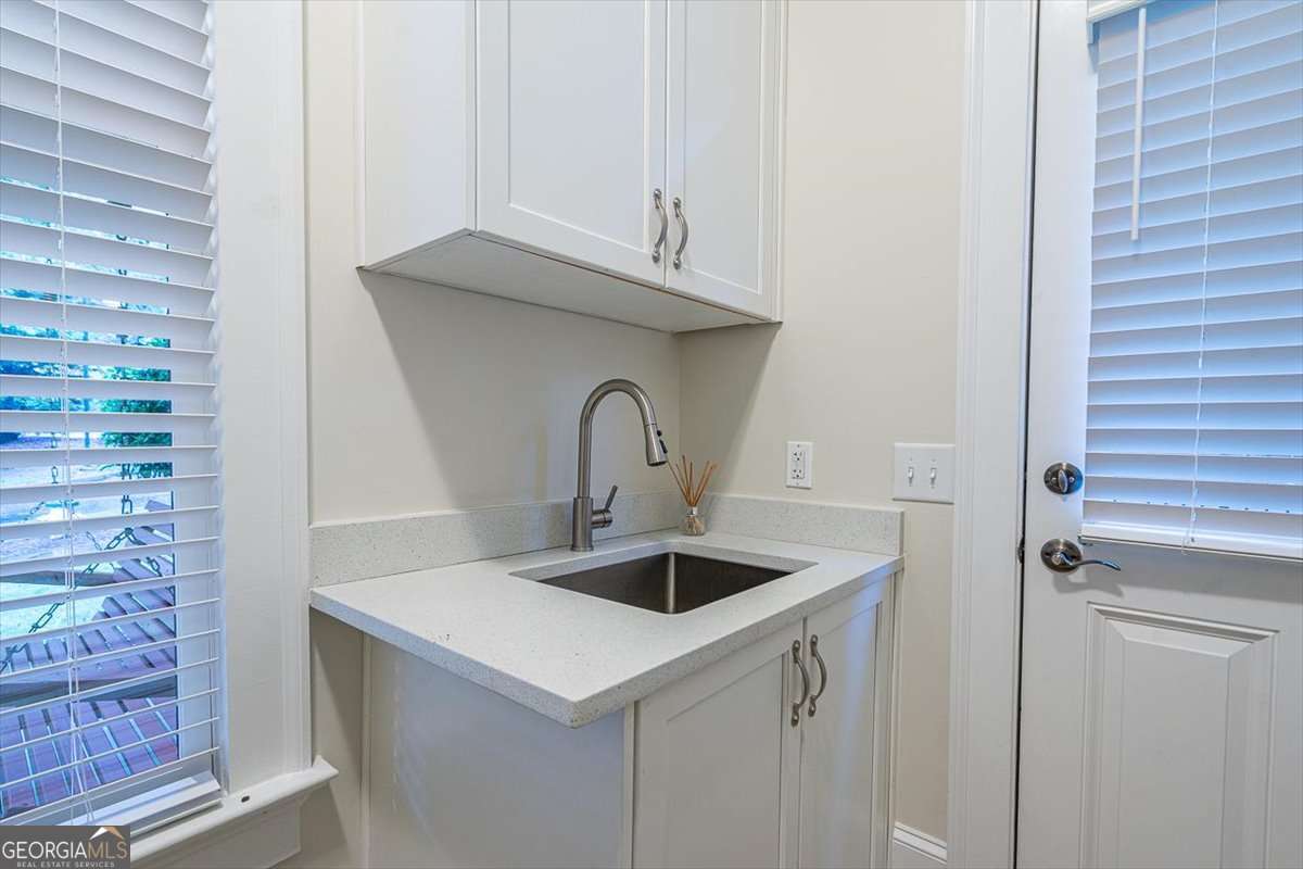 Athens, Georgia, 30607, United States, 3 Bedrooms Bedrooms, ,2 BathroomsBathrooms,Residential,For Sale,1986210