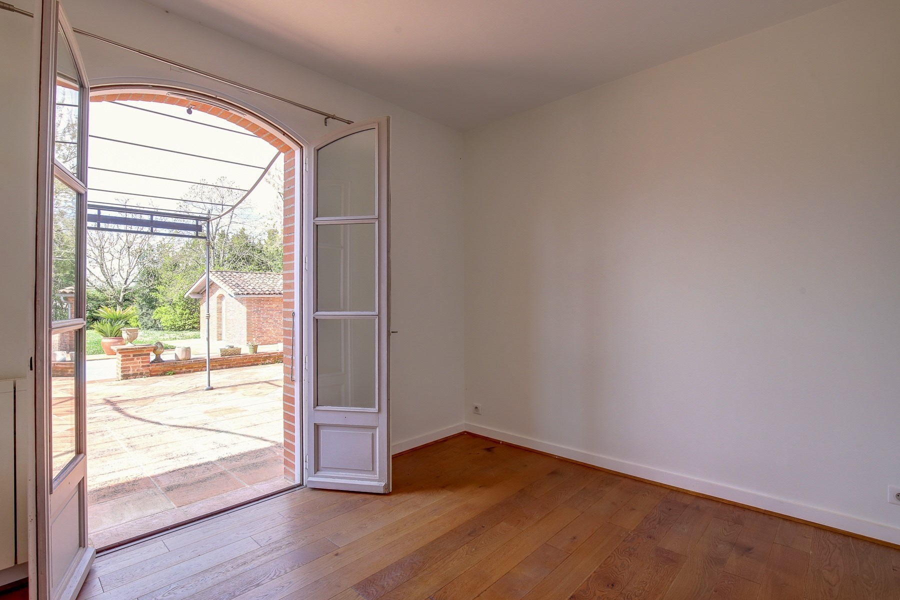  PROXIMITÉ TOULOUSE - MAISON 300m2 - PISCINE - GARAGE - 物件實景