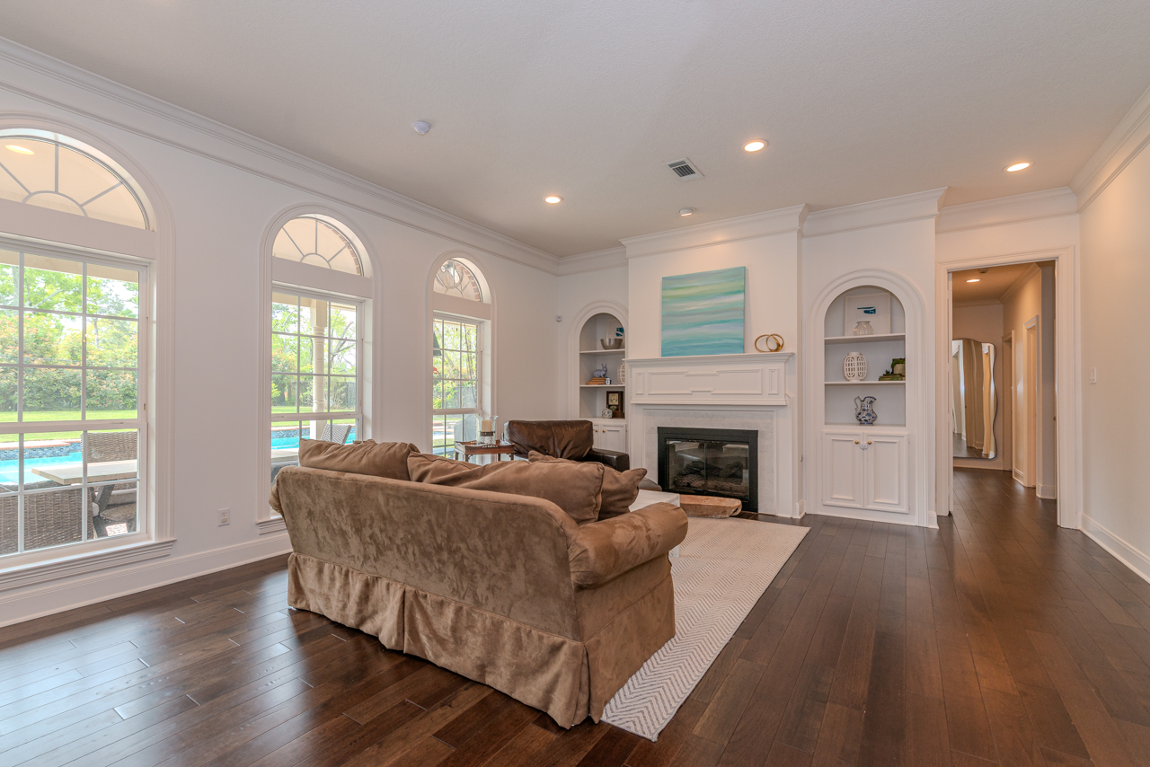 Beaumont, Texas, 77706, United States, 5 Bedrooms Bedrooms, ,4 BathroomsBathrooms,Residential,For Sale,1892171