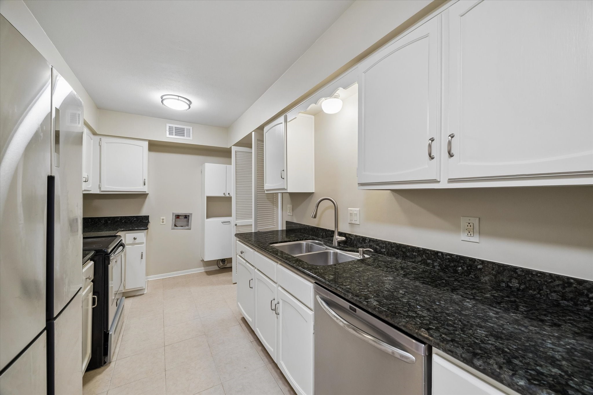  355 N Post Oak Lane #644 - 物件實景